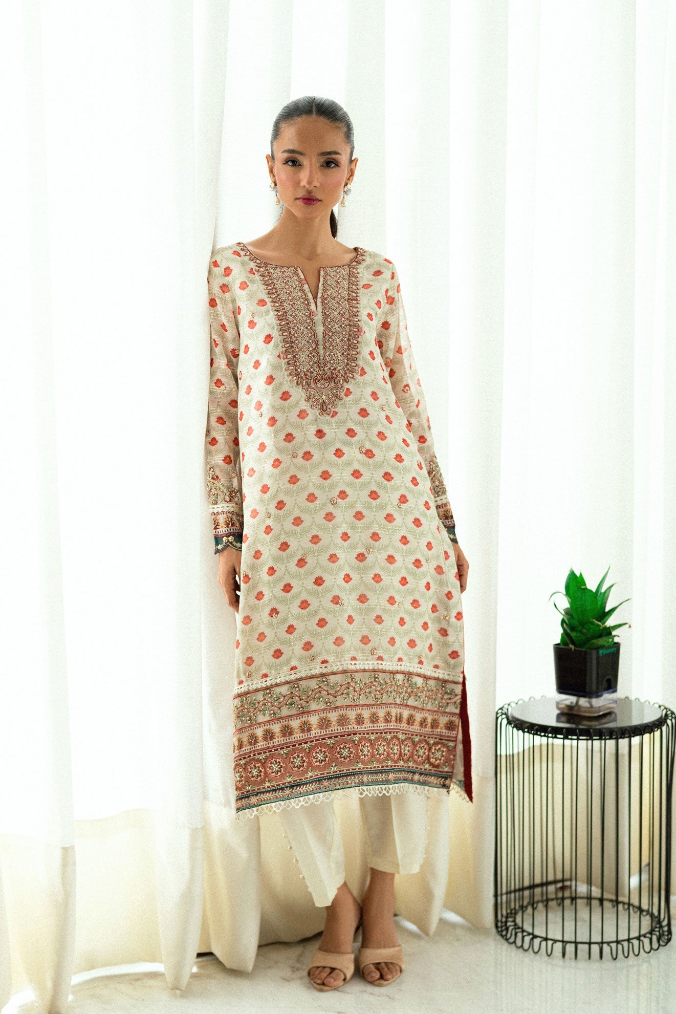 SS25DA-2685 CREAM  2PCS EMBROIDERED KURTA WITH TROUSER