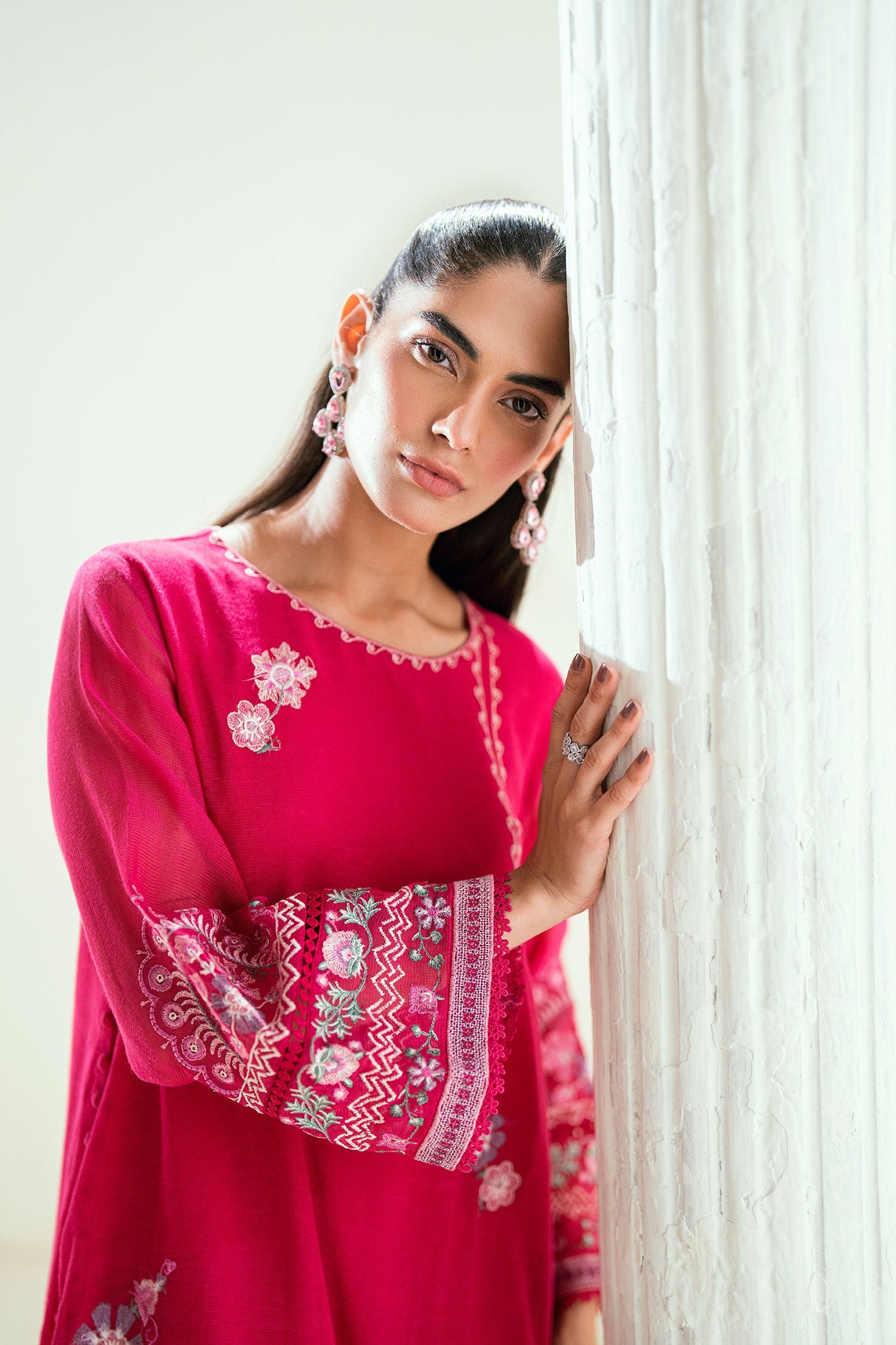SS25DA-2723 DARK PINK  2PCS EMBROIDERED KURTA WITH TROUSER
