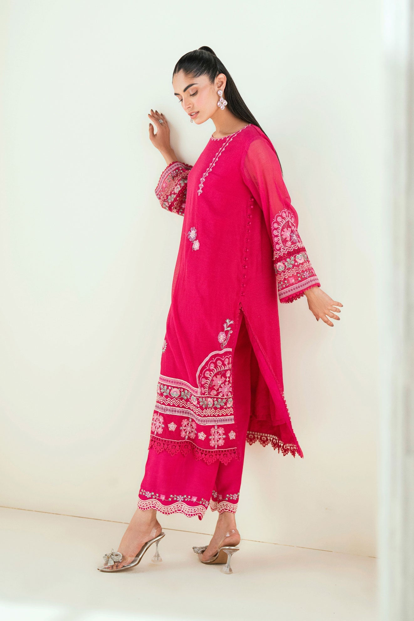 SS25DA-2723 DARK PINK  2PCS EMBROIDERED KURTA WITH TROUSER