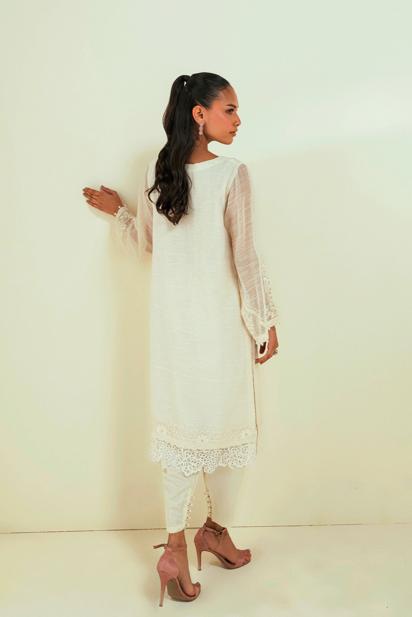 SS25DA-2738 OFF-WHITE  2PCS EMBROIDERED KURTA WITH TROUSER