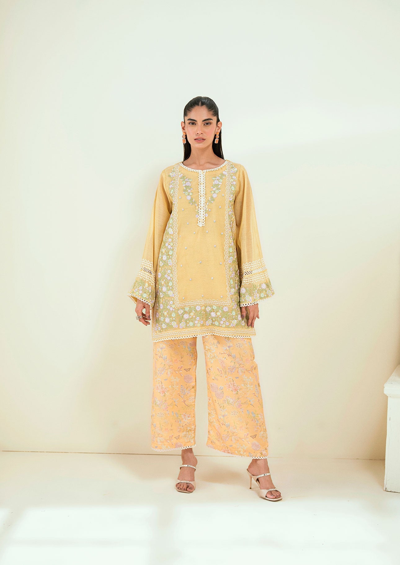 3 Piece Embroidered Lawn Suit
