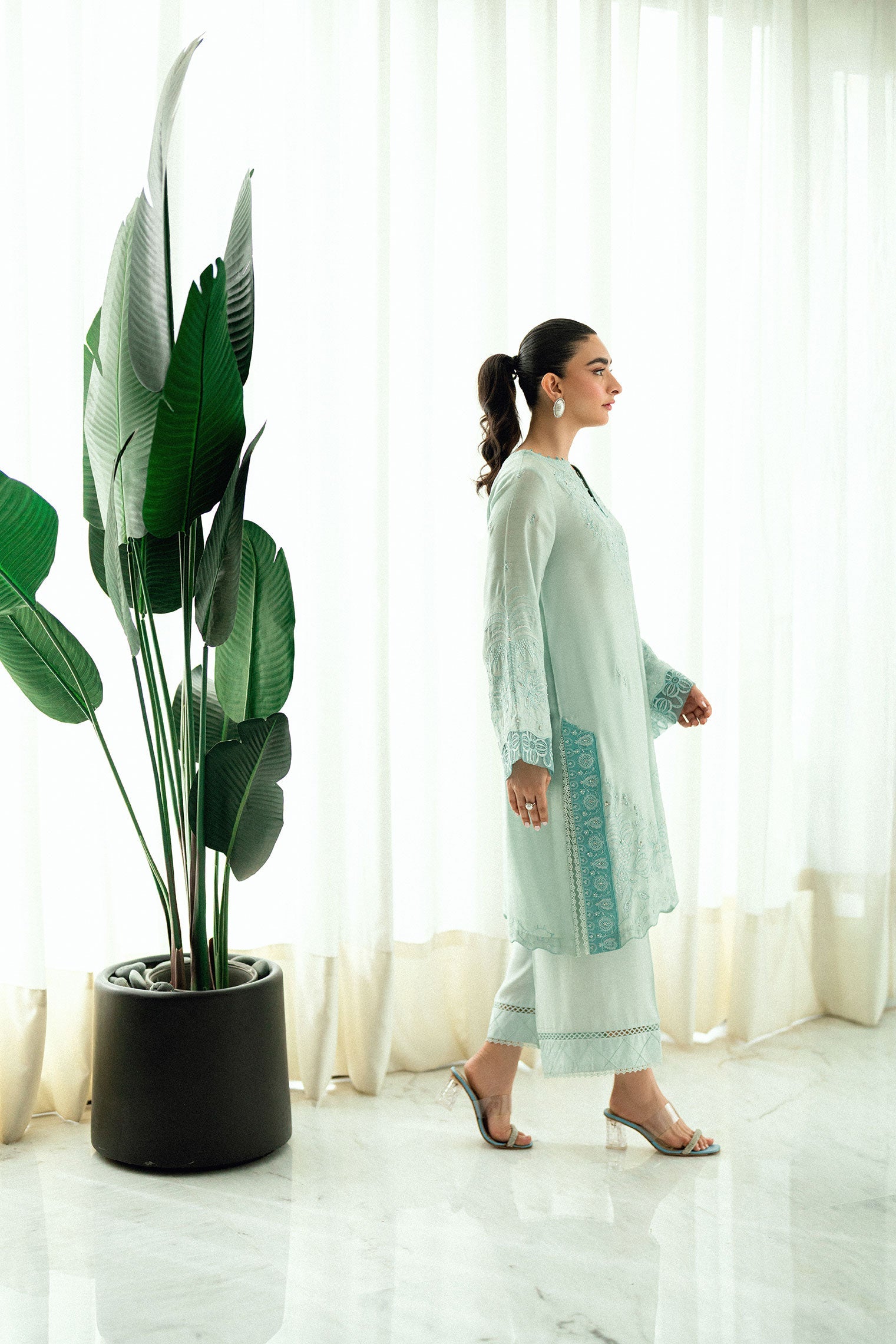 SS25DA-2747 MINT GREEN  2PCS EMBROIDERED KURTA WITH TROUSER
