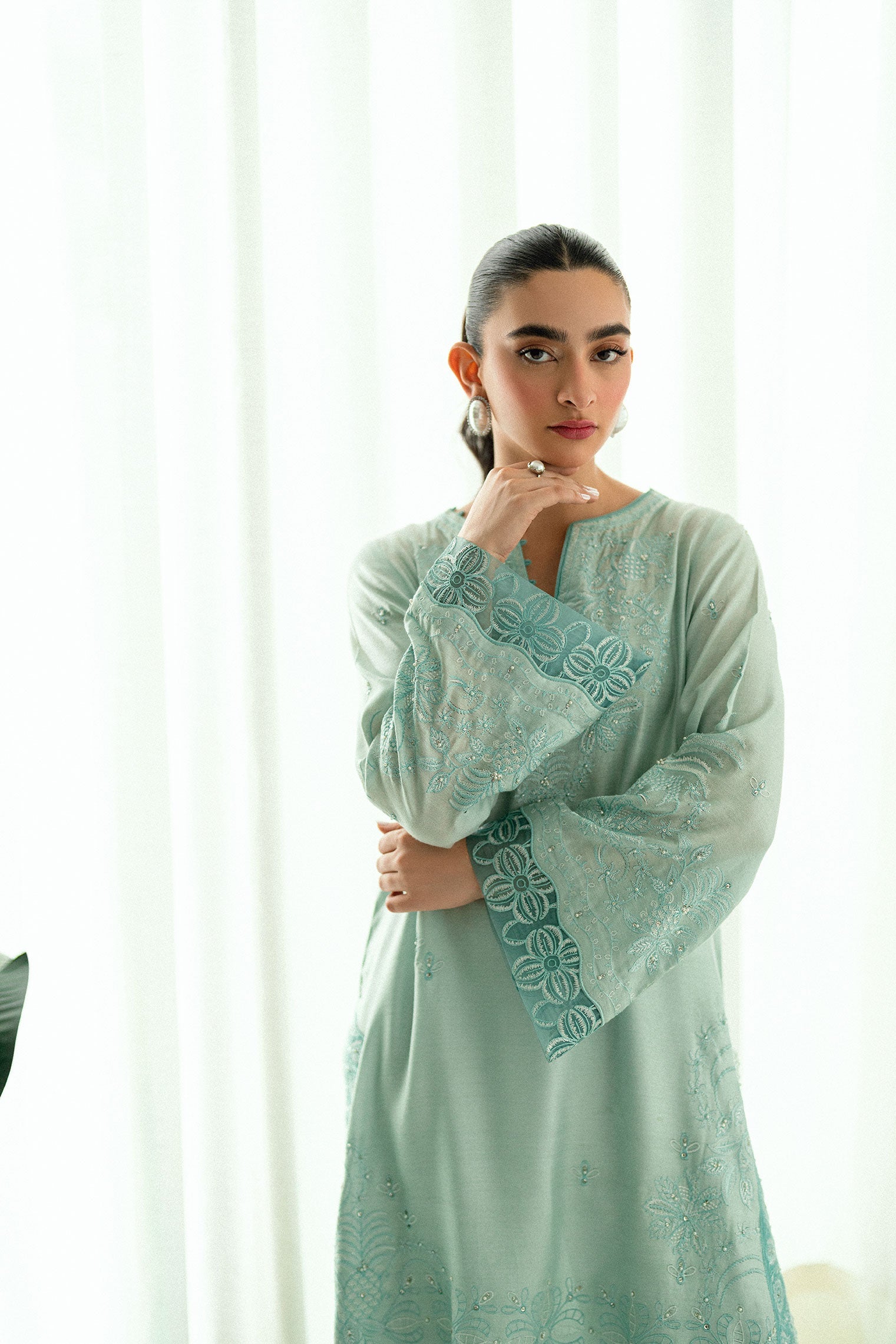 SS25DA-2747 MINT GREEN  2PCS EMBROIDERED KURTA WITH TROUSER