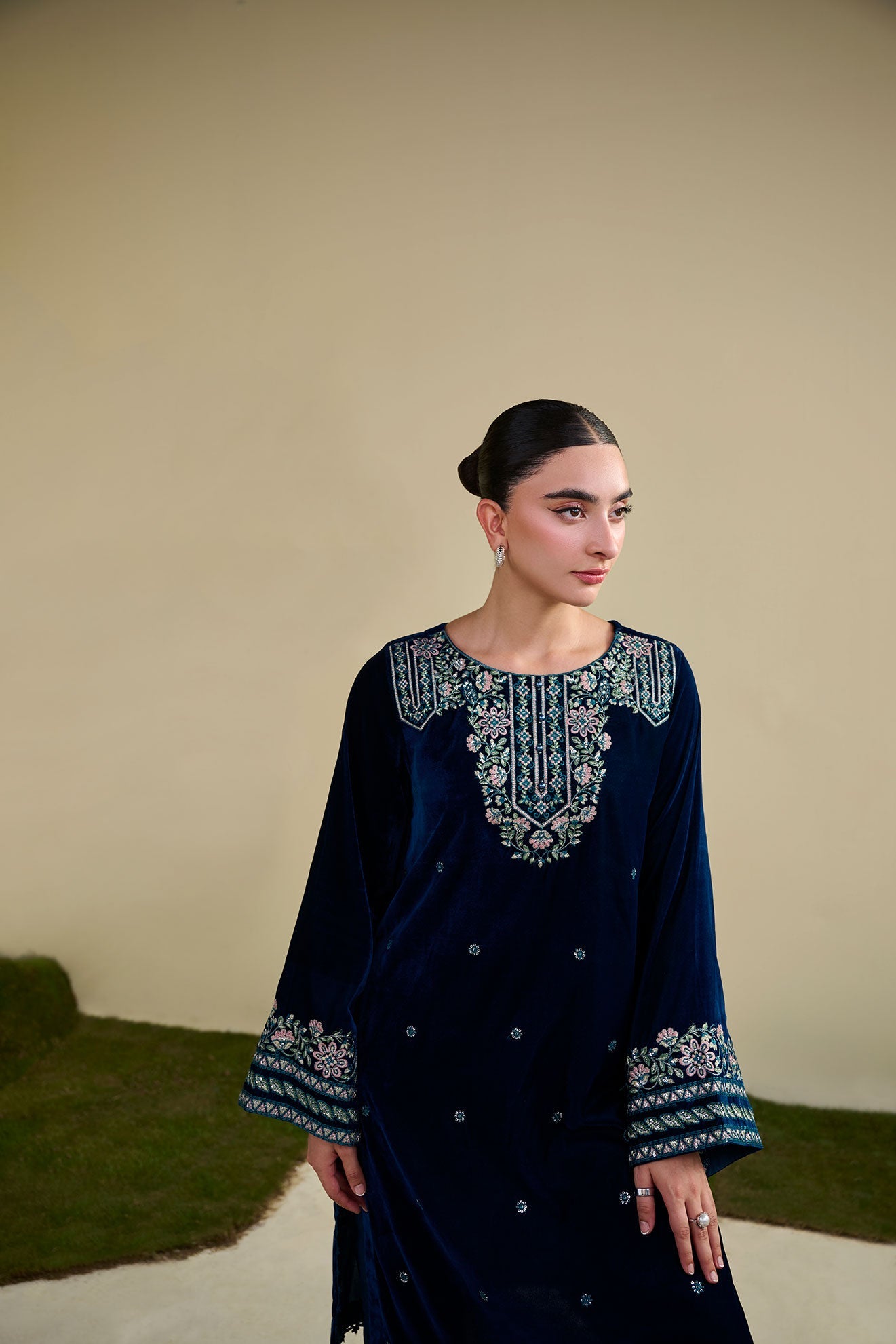 3 Piece Embroidered Lawn Suit