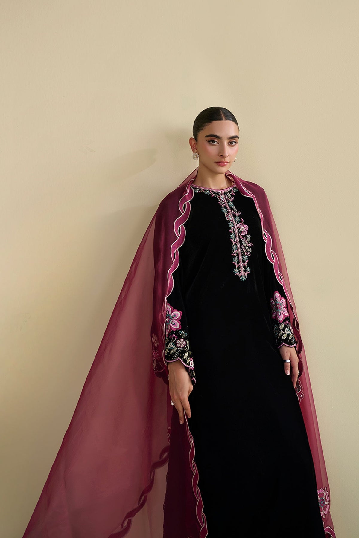 FW25DD-2815  MAGENTA  EMBROIDERED  DUPATTA