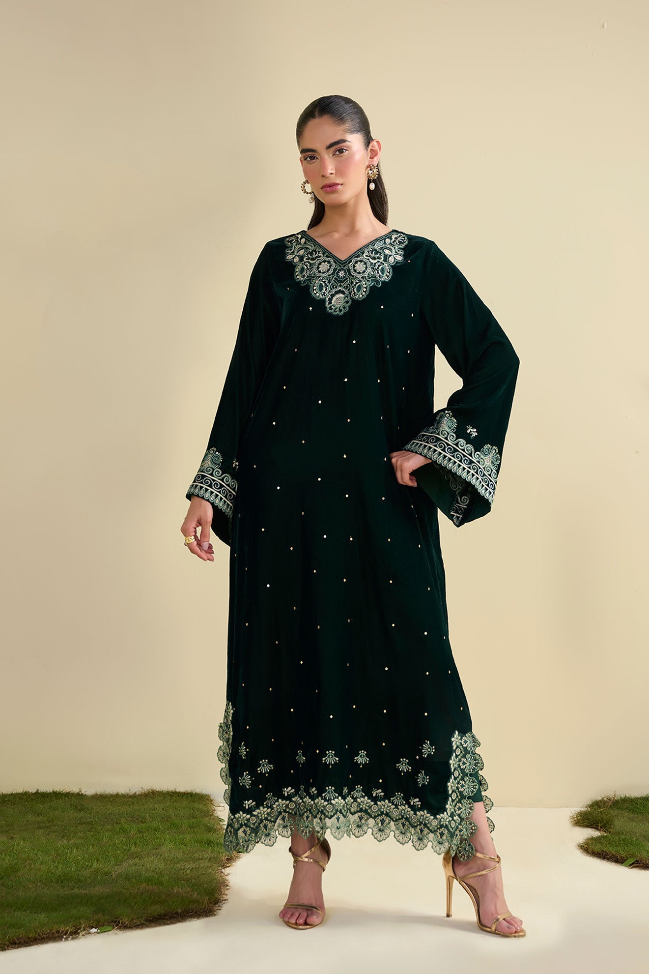Fw25Da-2823 Bottle Green 2Pcs Embroidered Kurta With Trouser