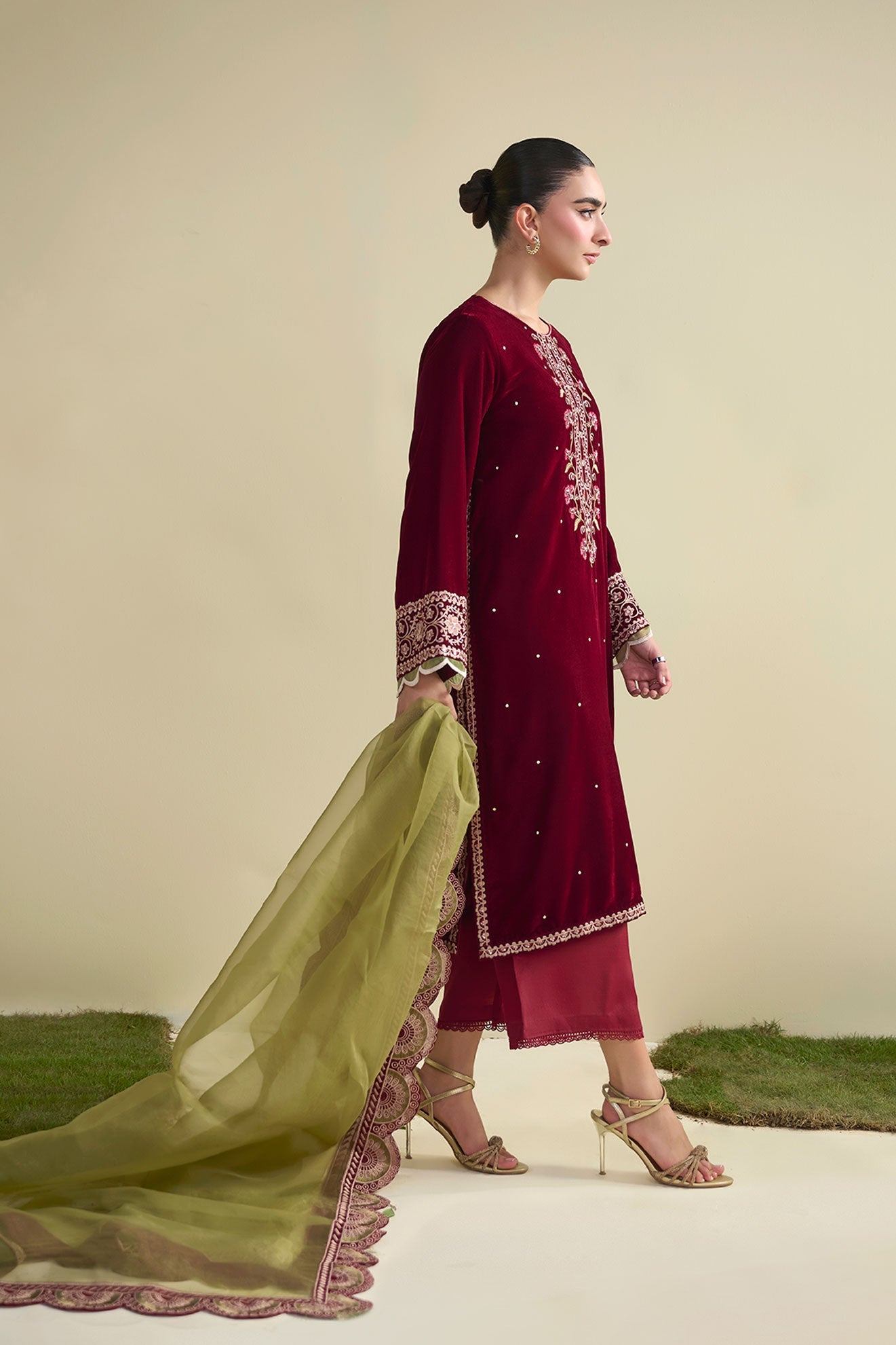 FW25DD-2824  OLIVE GREEN  EMBROIDERED  DUPATTA