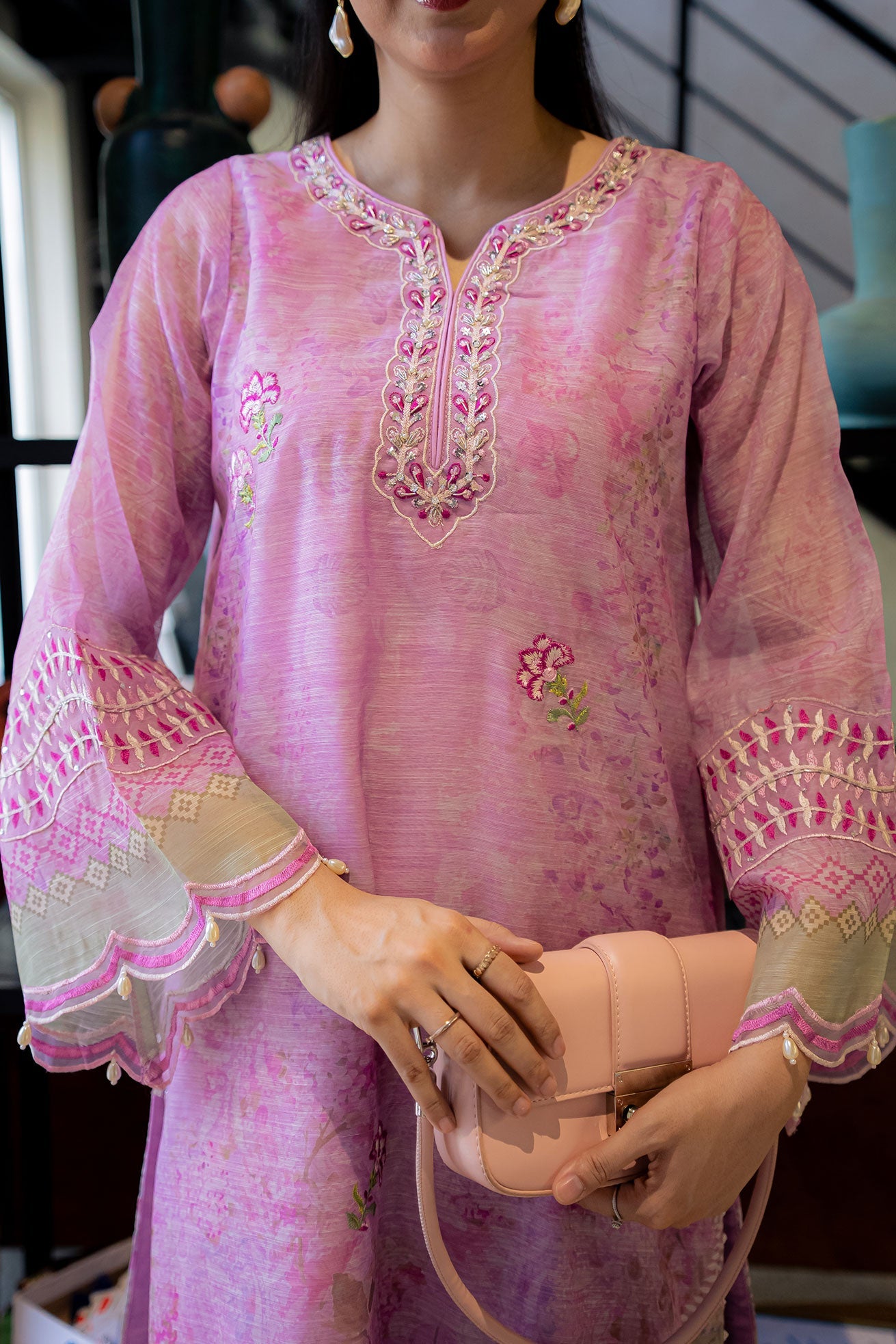 FW25DA-2861 LILAC 2PCS  EMBROIDERED KURTA WITH TROUSER