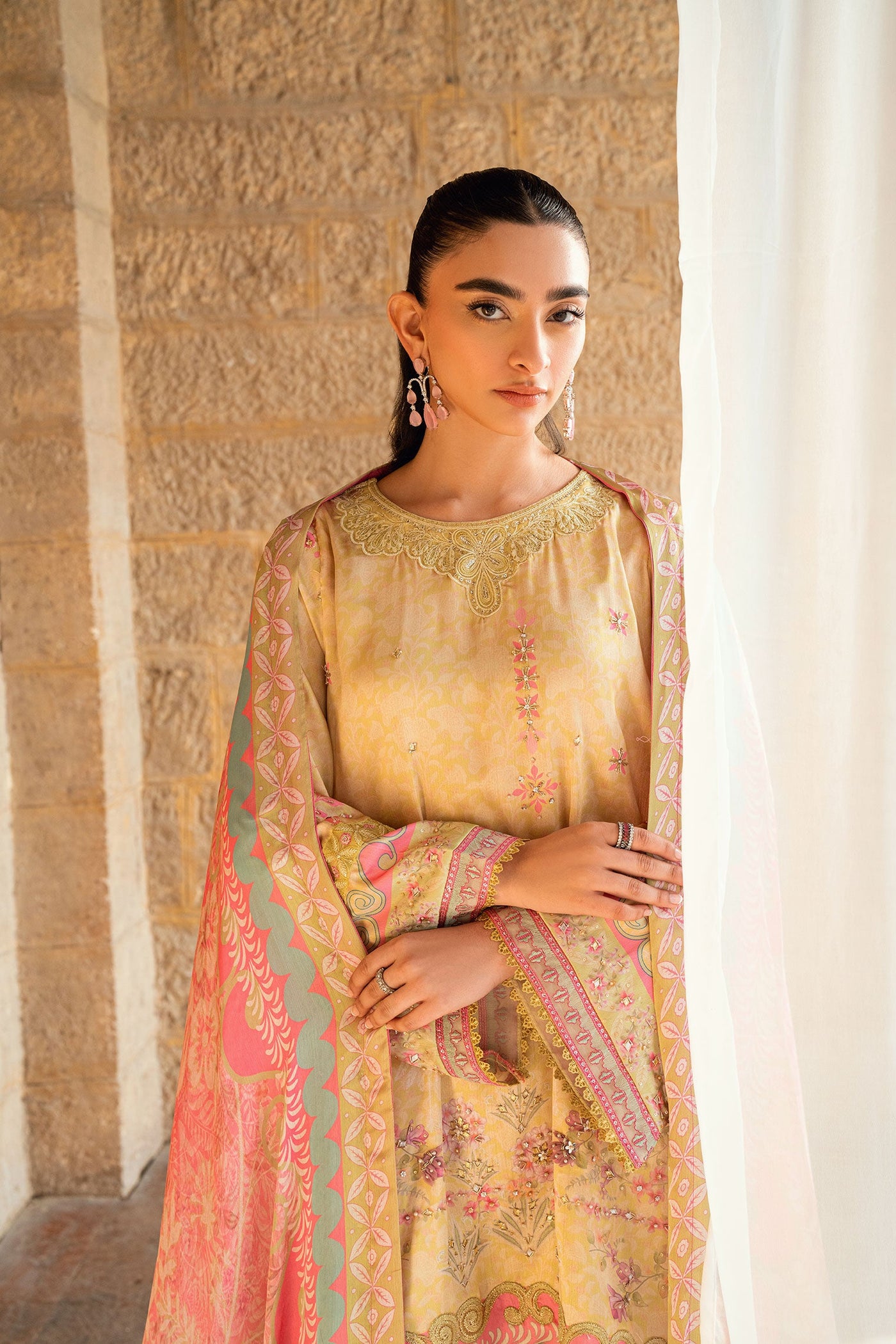 Ss26Da-2892 Yellow 2Pcs Hand Embellished Kurta With Trouser