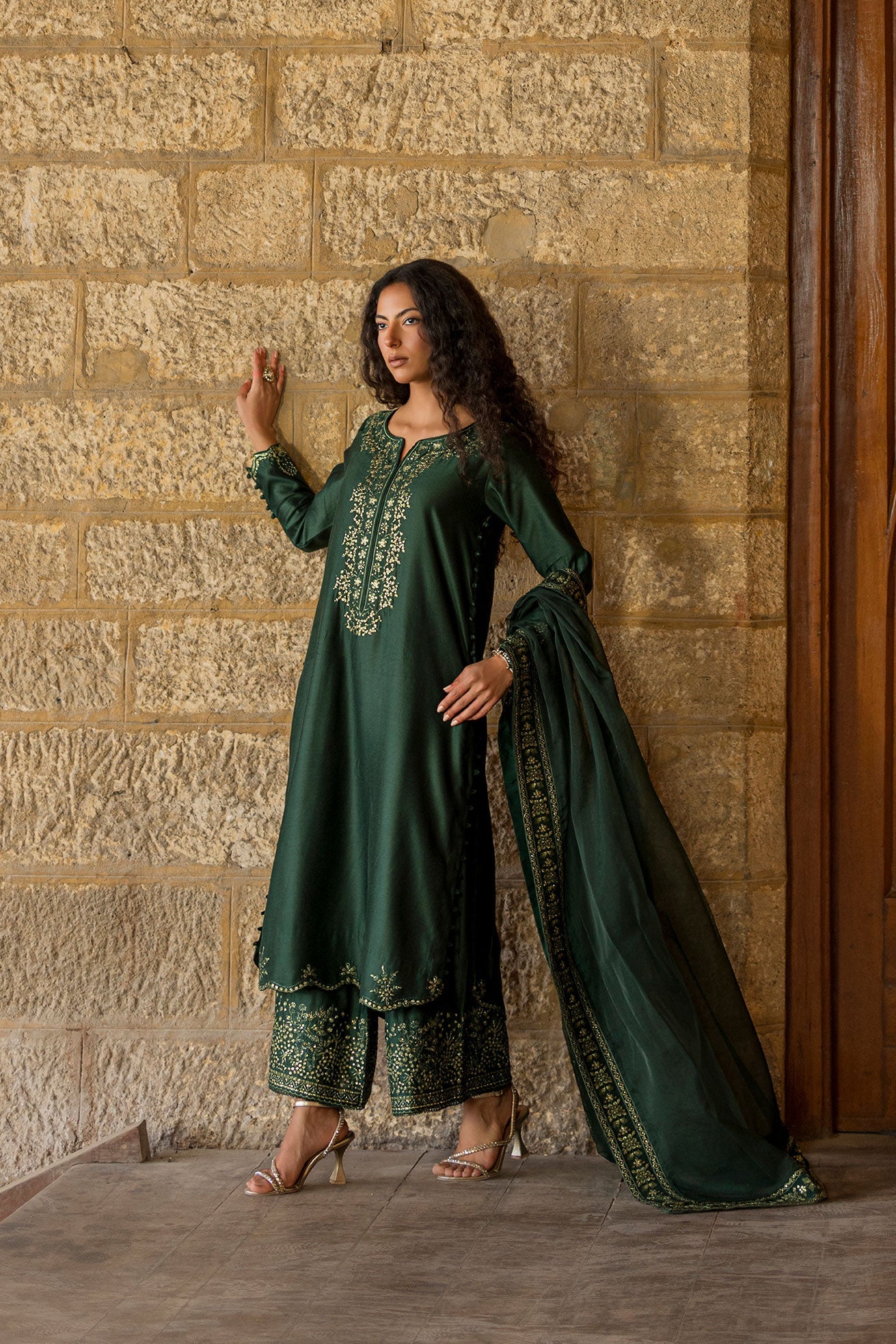 DUPATTA: SS26DD-2922  GREEN EMBROIDED DUPATTA