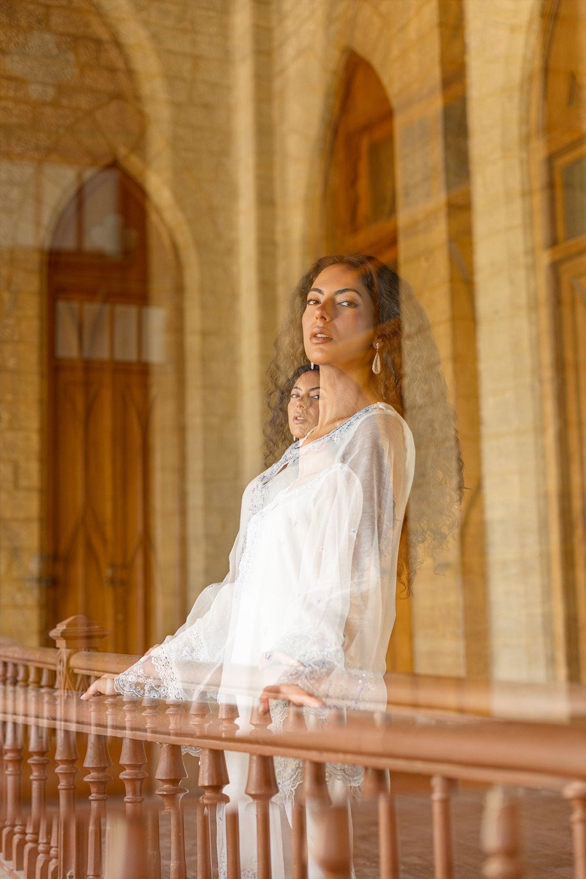 SS26DA-2924 WHITE 2PCS  EMBROIDERED KURTA WITH TROUSER