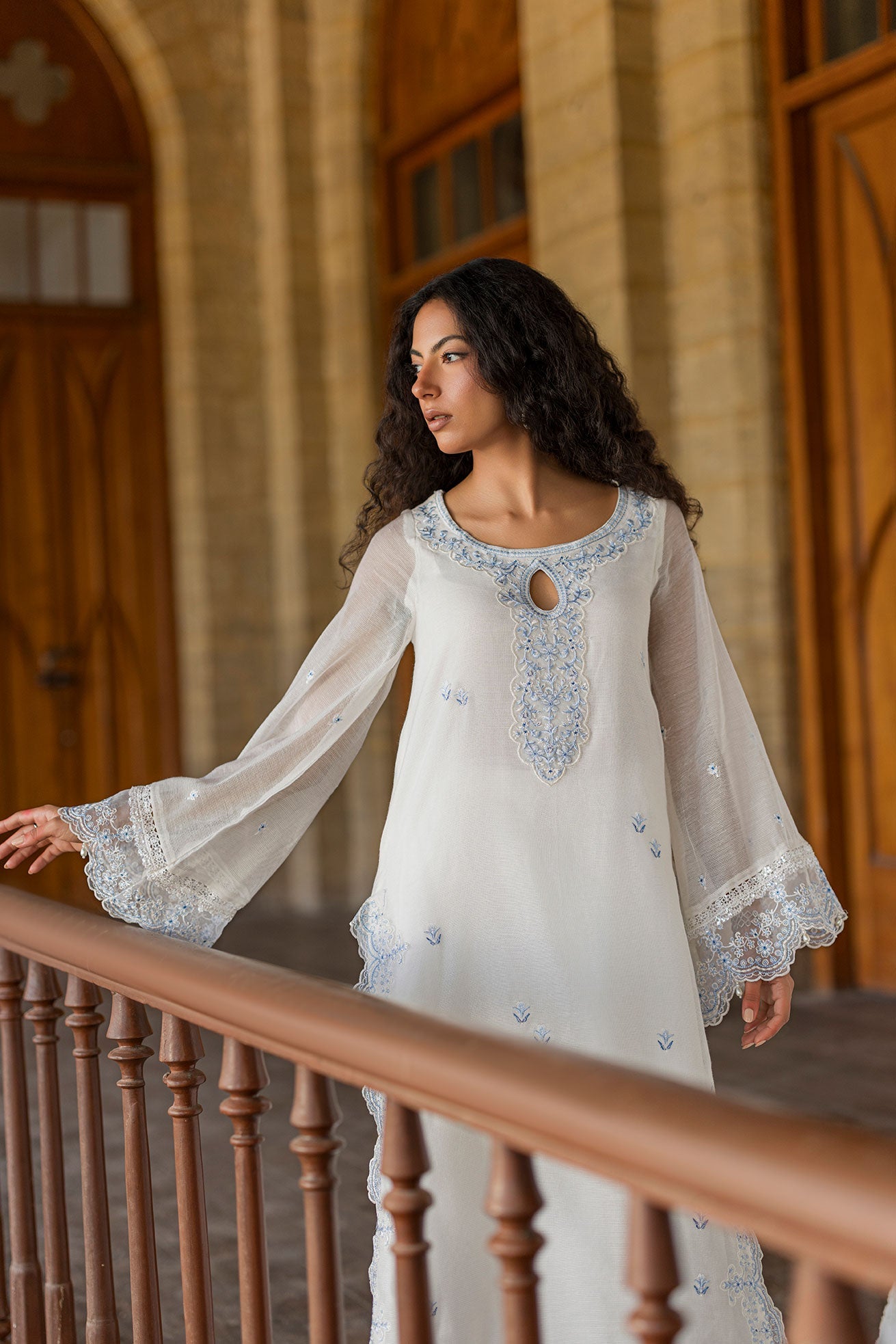 SS26DA-2924 WHITE 2PCS  EMBROIDERED KURTA WITH TROUSER