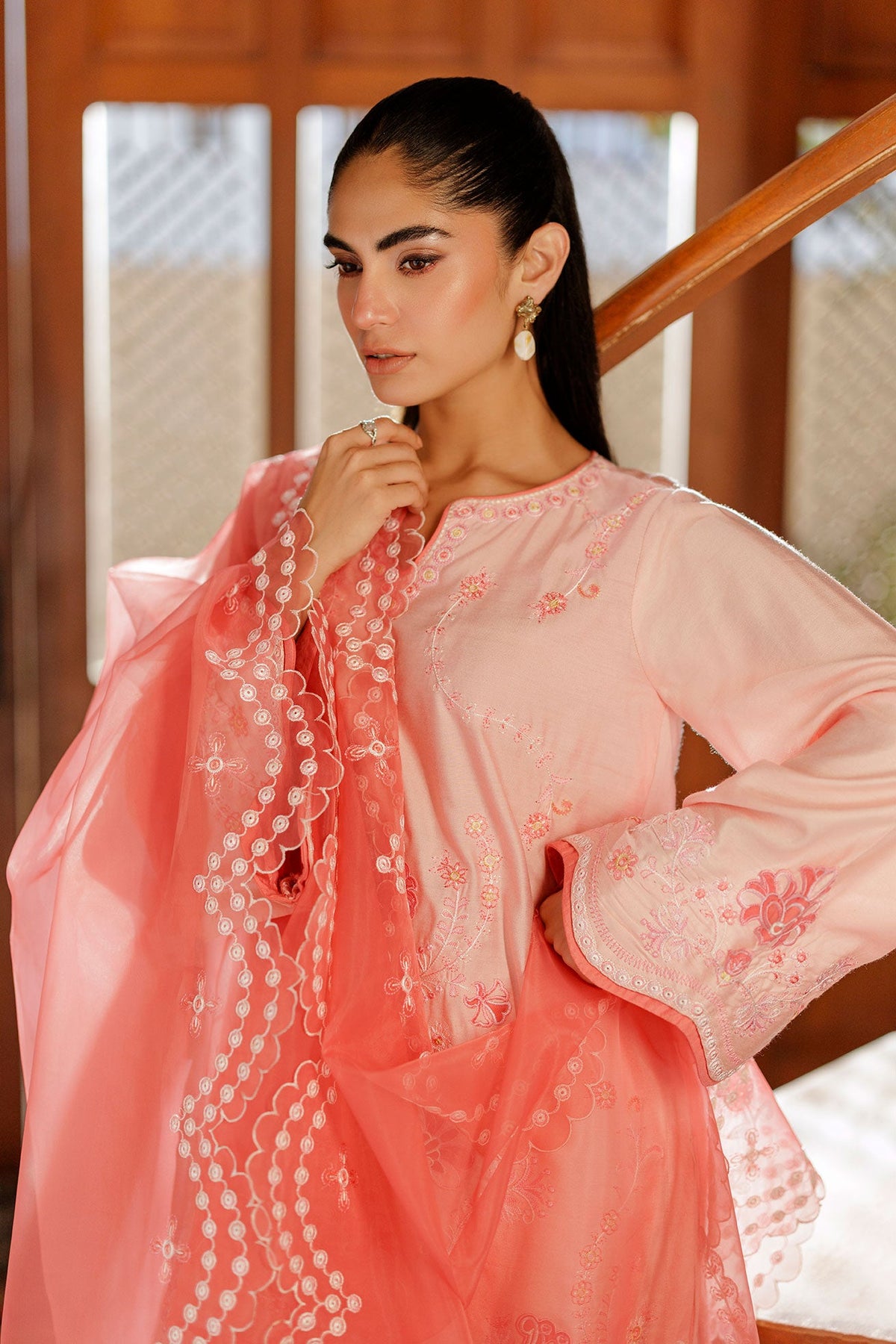 SS26DA-2946 PINK 2PCS  EMBROIDERED KURTA WITH TROUSER
