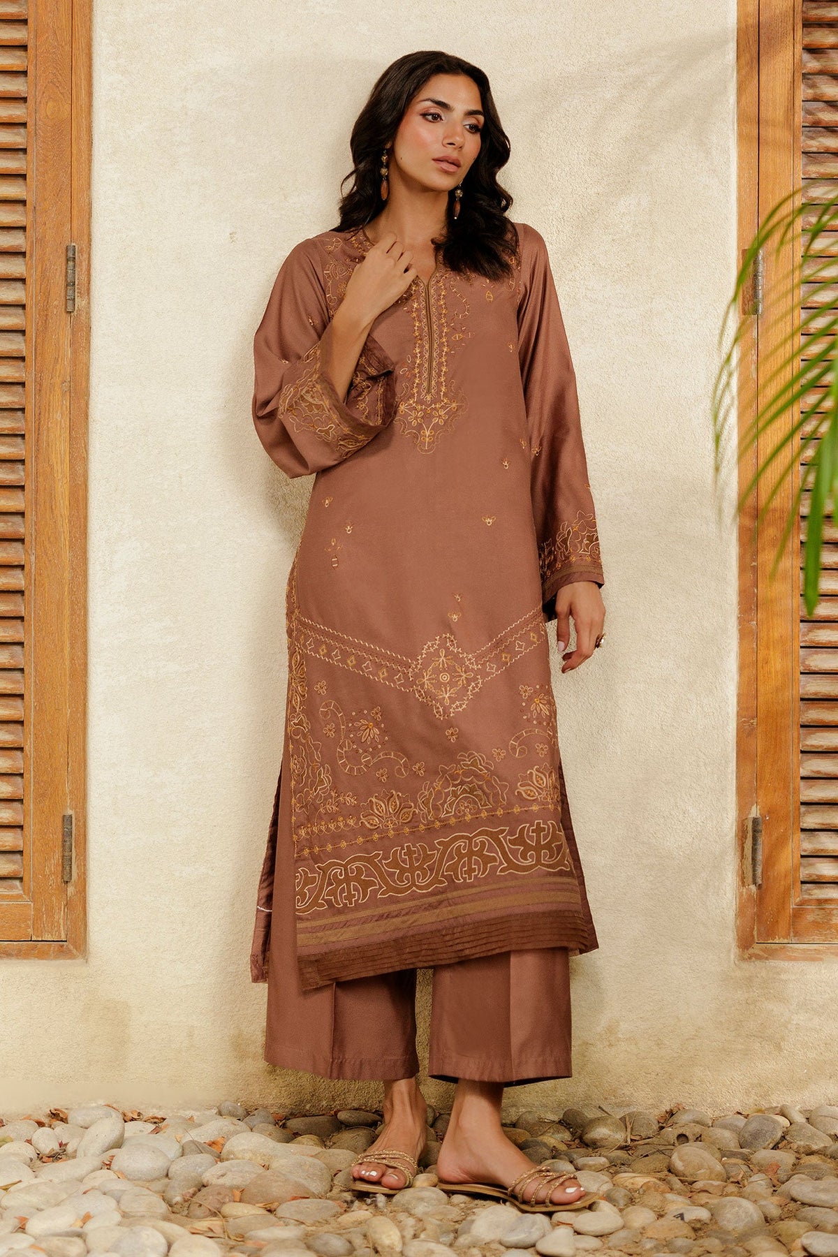 SS26DA-2947 BROWN 2PCS  EMBROIDERED KURTA WITH TROUSER
