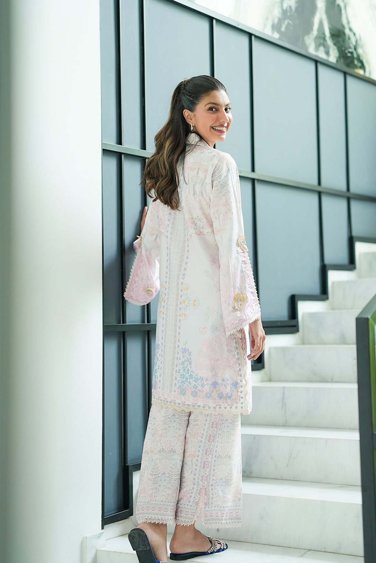 SS26DP-2958 L-PINK 2PCS  EMBROIDERED KURTA WITH TROUSER