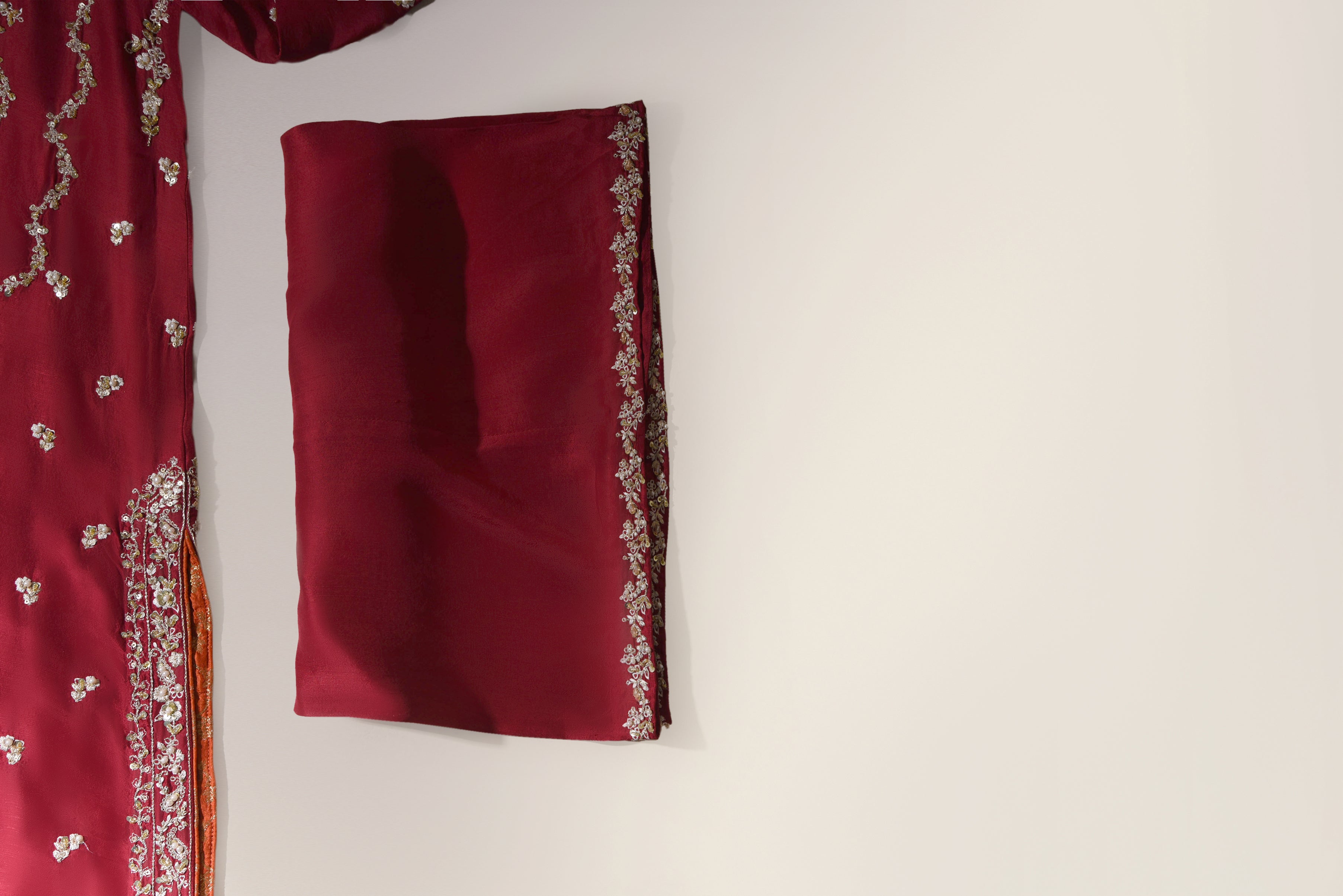 Crimson Zari