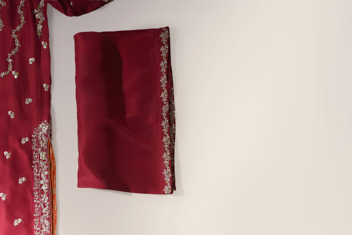 Crimson Zari