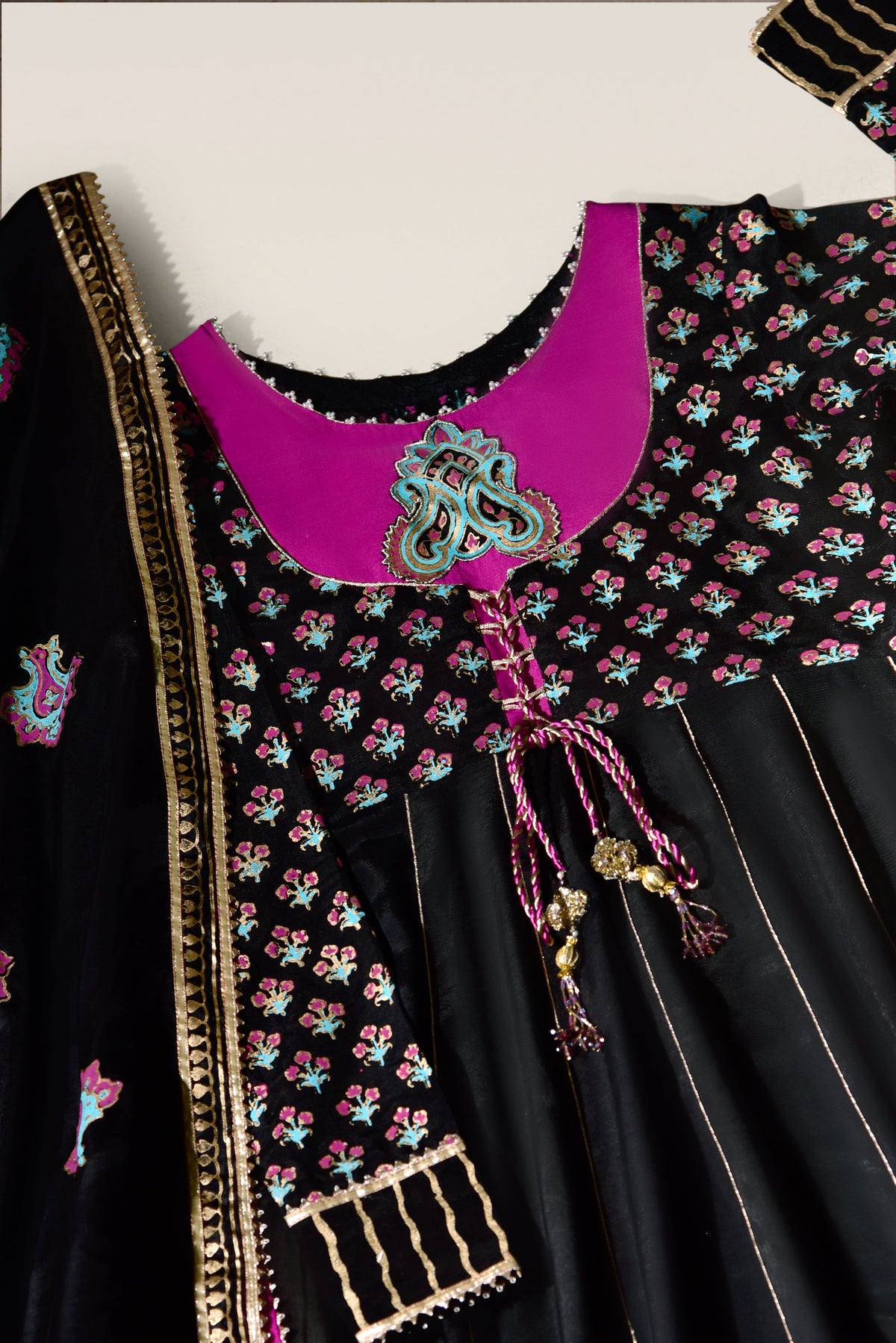 Black Paisley Shalimaar