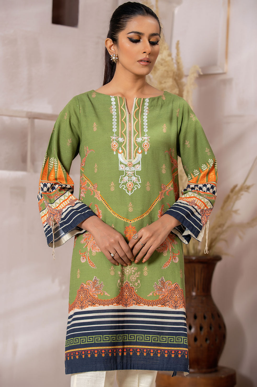 https://cdn.shopify.com/s/files/1/0587/3080/7460/products/DC-0405_5.jpg?v=1736415592