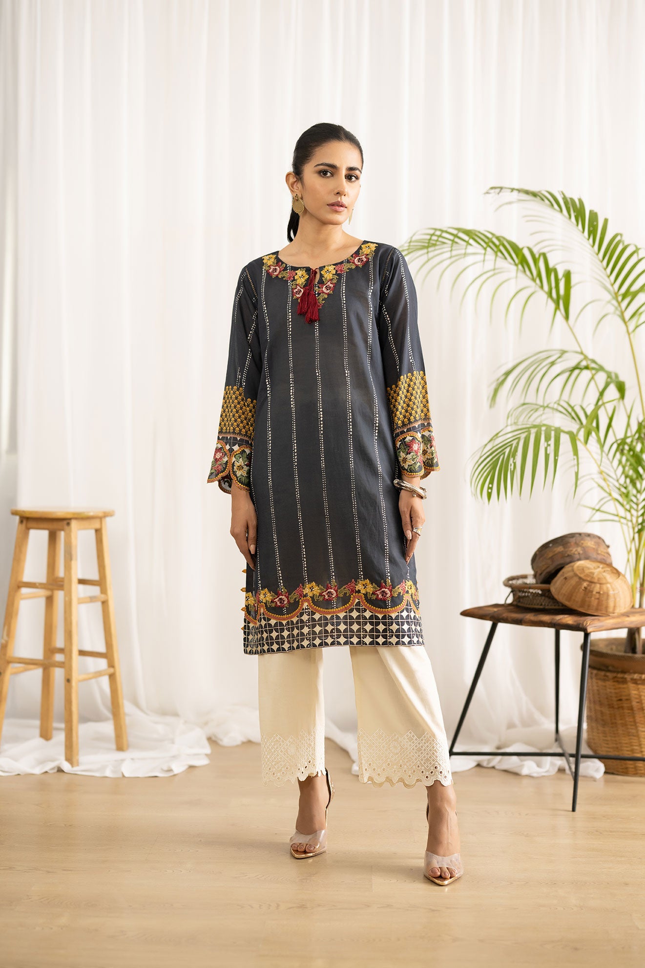 https://cdn.shopify.com/s/files/1/0587/3080/7460/products/DC-0416_2.jpg?v=1736415336