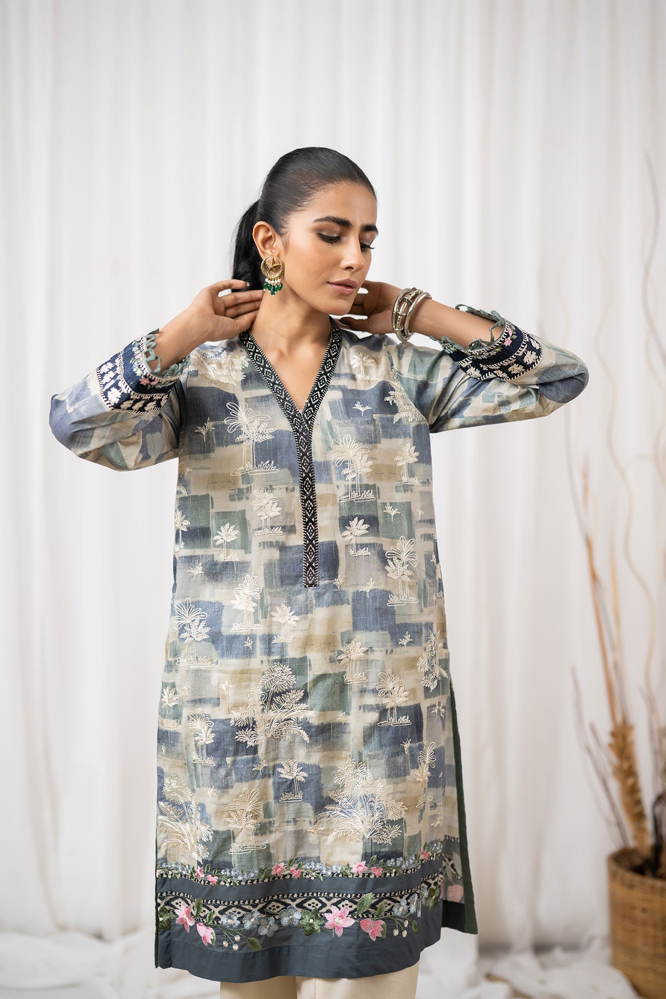 https://cdn.shopify.com/s/files/1/0587/3080/7460/products/DC-0417_5.jpg?v=1736415333