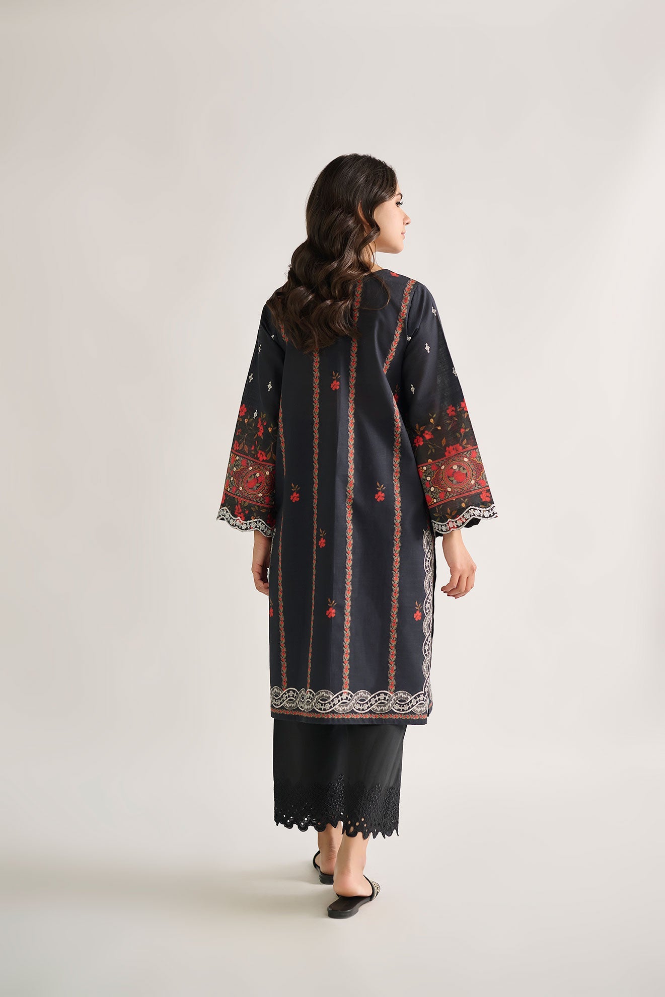https://cdn.shopify.com/s/files/1/0587/3080/7460/products/DC-0458_1.jpg?v=1736415199
