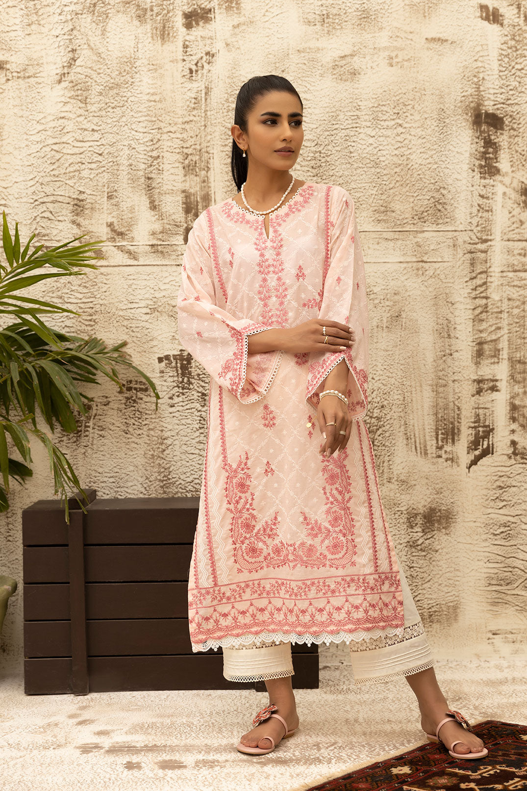Dc-0466 Pink Dyed Embroidered Kurta