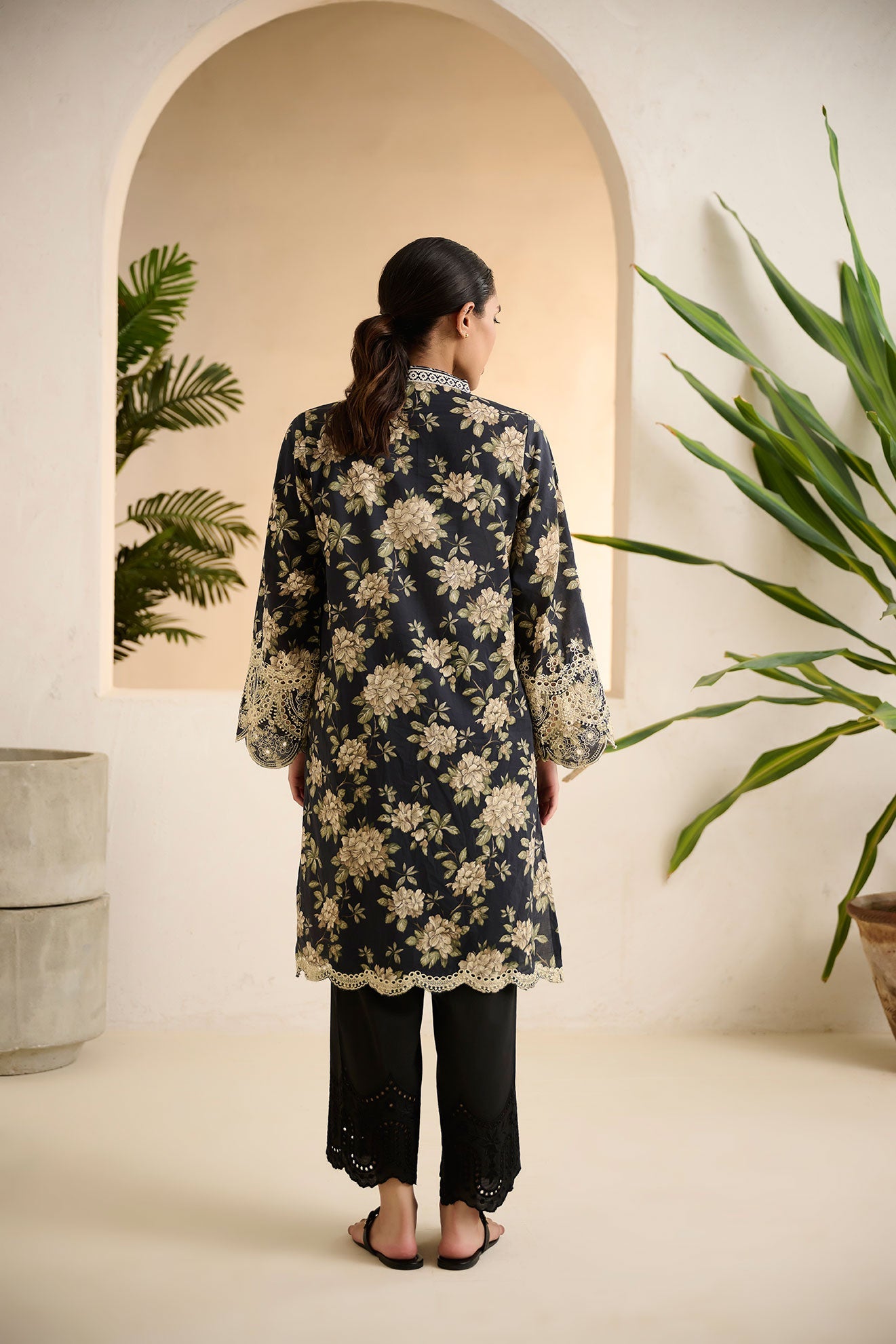 https://cdn.shopify.com/s/files/1/0587/3080/7460/files/DC-0523_4.jpg?v=1736414849