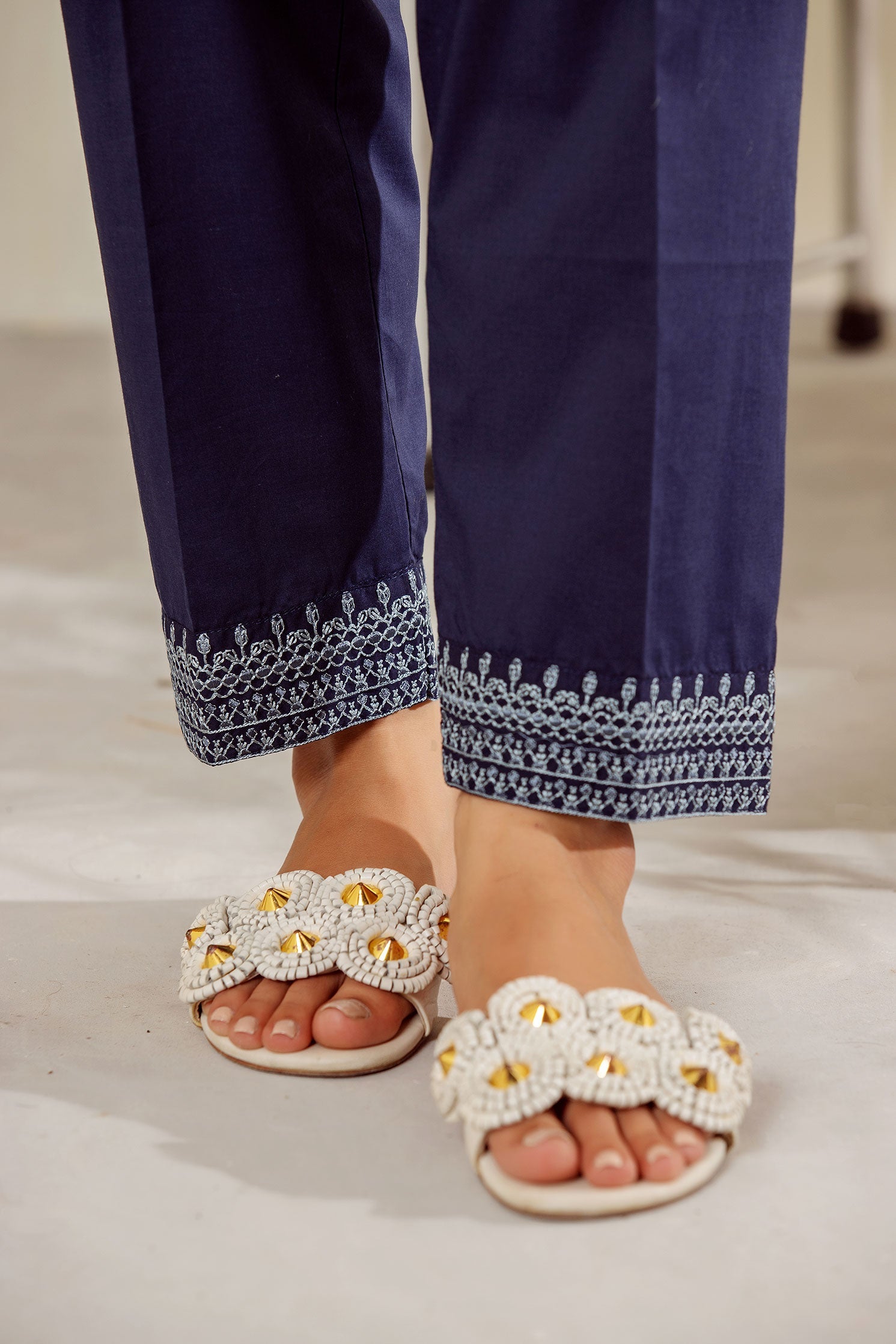 https://cdn.shopify.com/s/files/1/0587/3080/7460/products/DC-2010-_1.jpg?v=1736415778