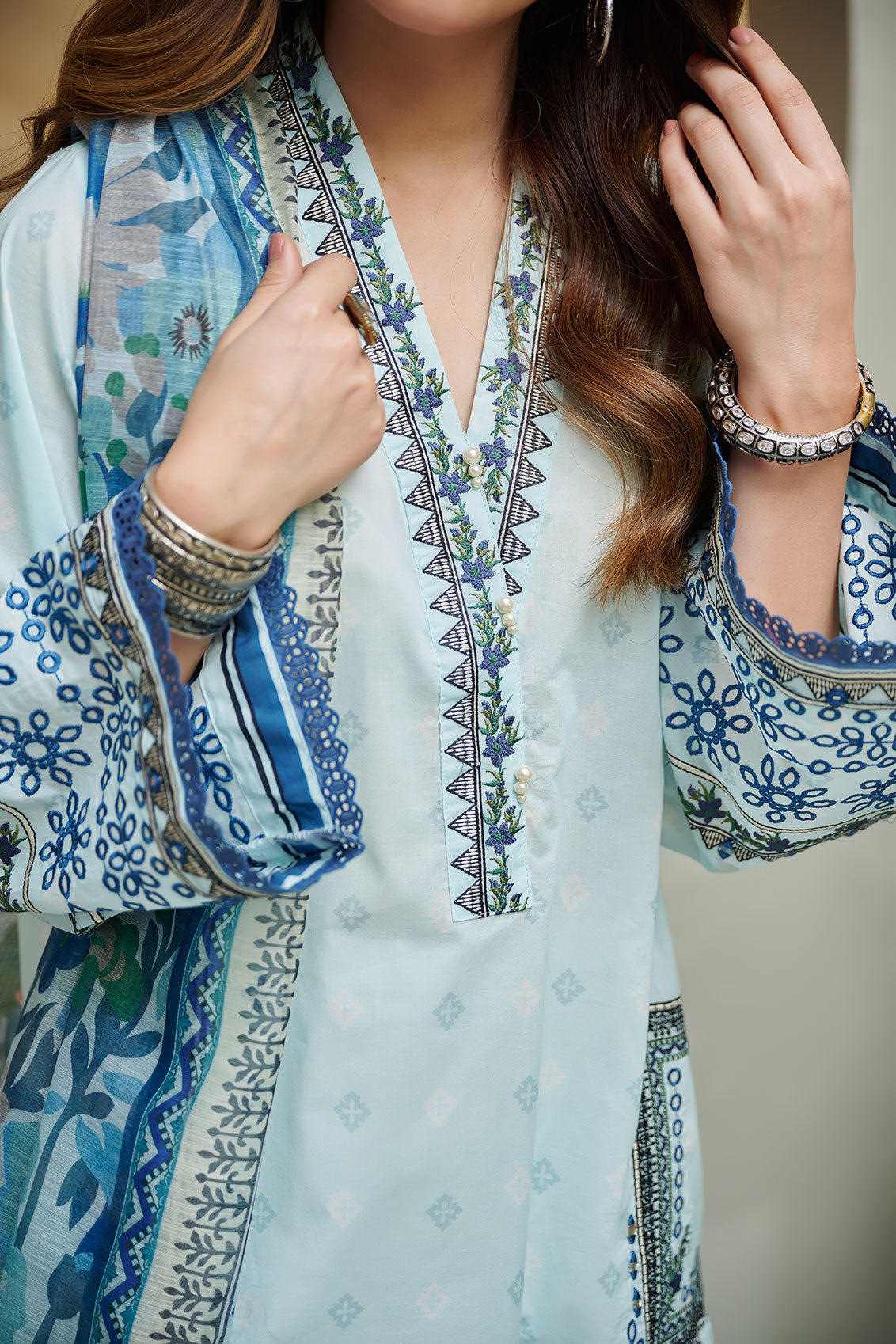 Dc-2030 Sky Blue 2Pcs Embroidered Kurta With Dupatta