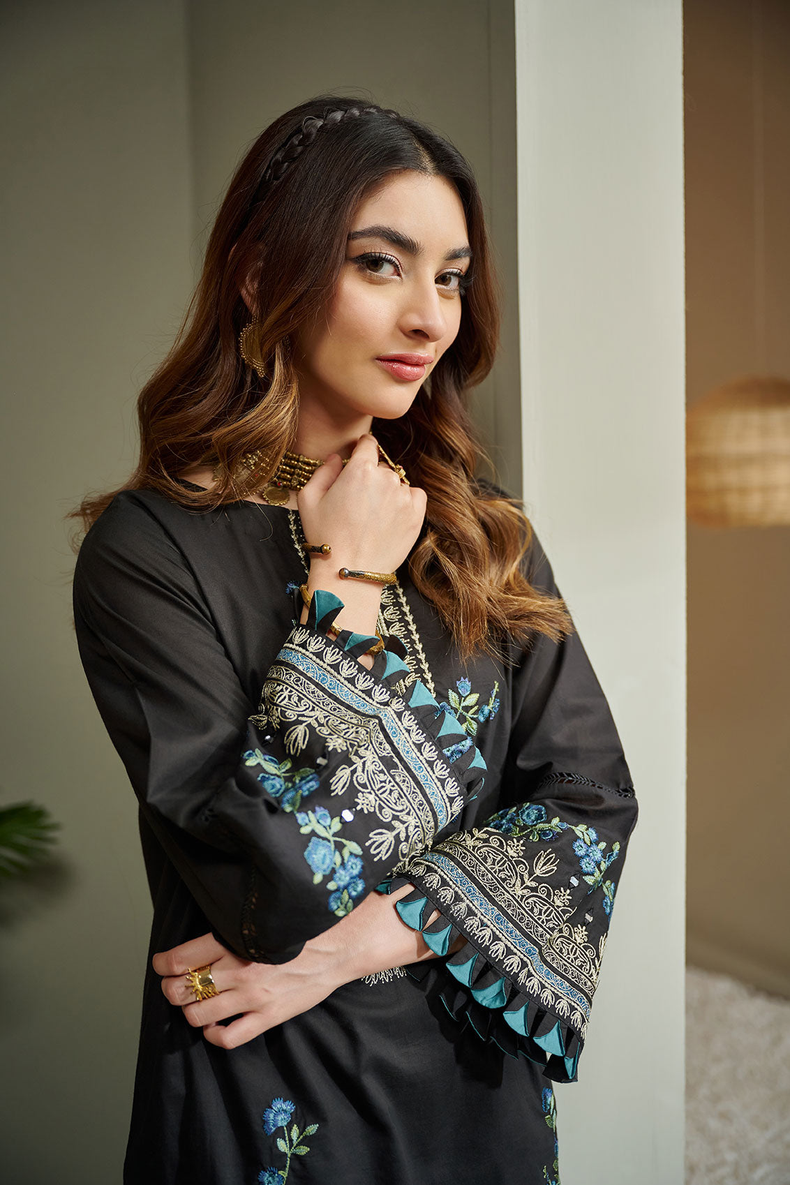 https://cdn.shopify.com/s/files/1/0587/3080/7460/products/DC-2034-_8.jpg?v=1736415521