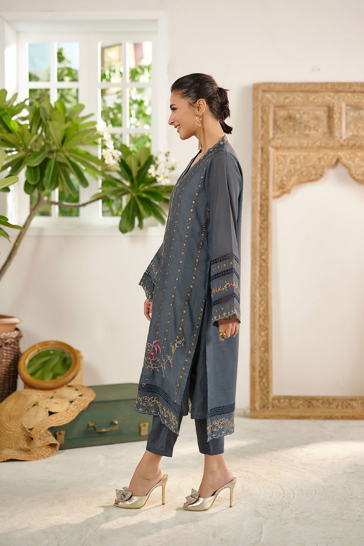 https://cdn.shopify.com/s/files/1/0587/3080/7460/products/DC-2084_3.jpg?v=1736415397