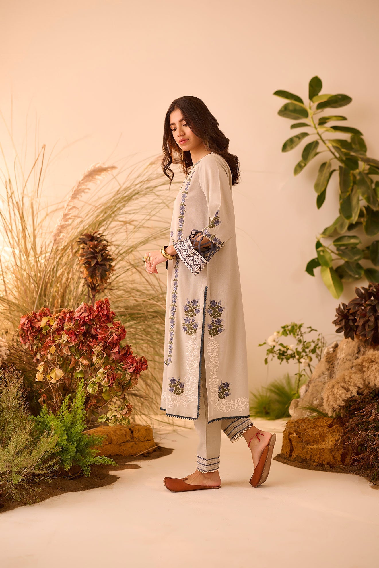 https://cdn.shopify.com/s/files/1/0587/3080/7460/products/DC-2116_3.jpg?v=1736415136