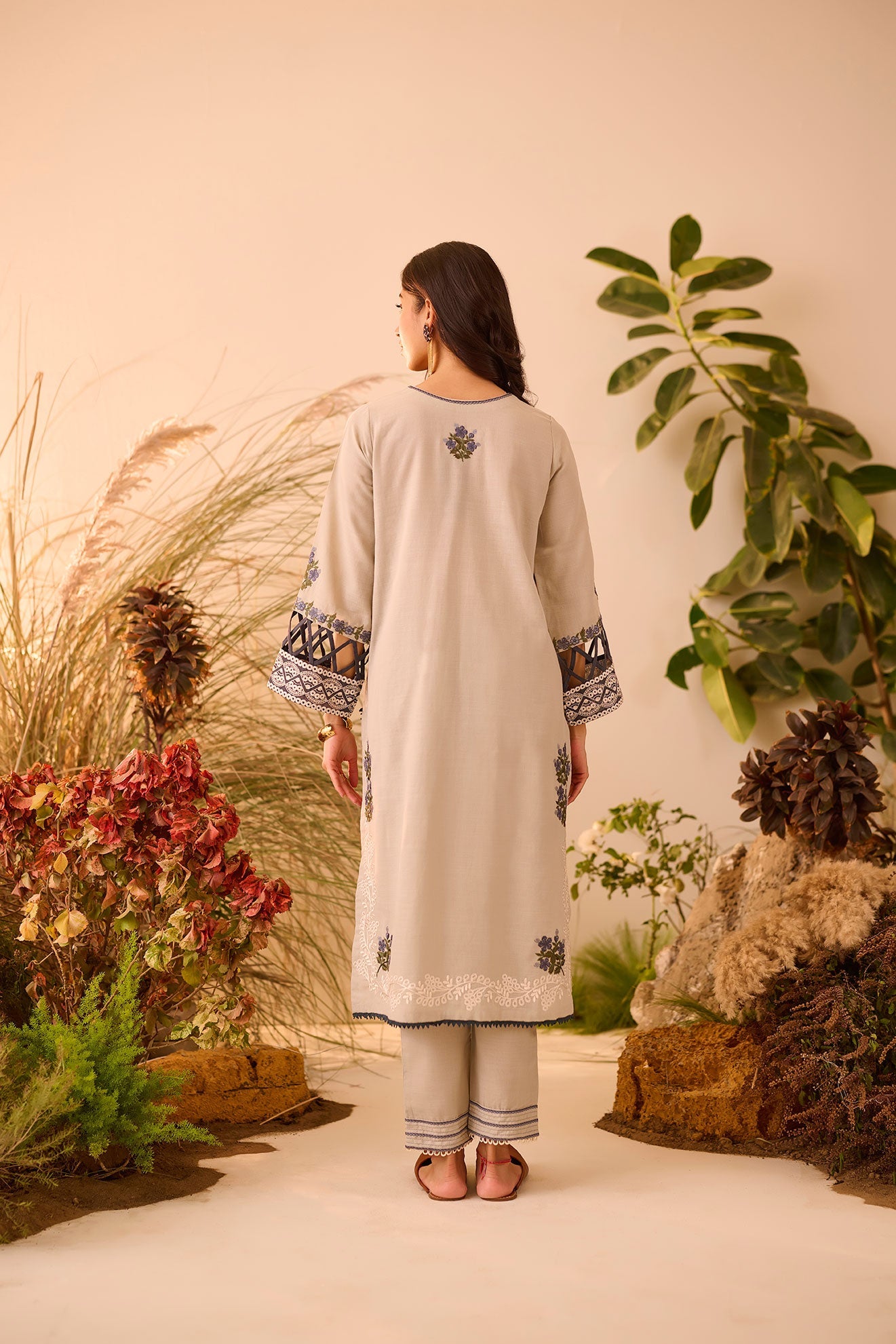 https://cdn.shopify.com/s/files/1/0587/3080/7460/products/DC-2116_4.jpg?v=1736415136