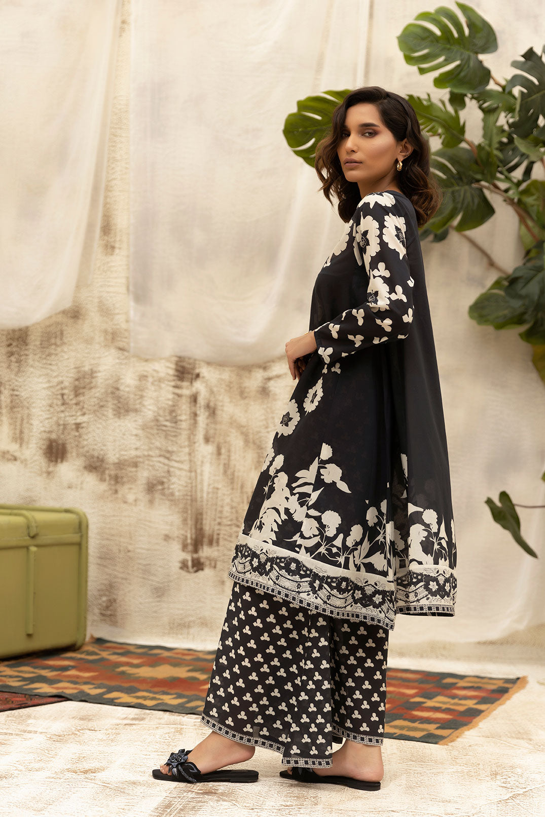 https://cdn.shopify.com/s/files/1/0587/3080/7460/products/DC-2132_5.jpg?v=1736415068