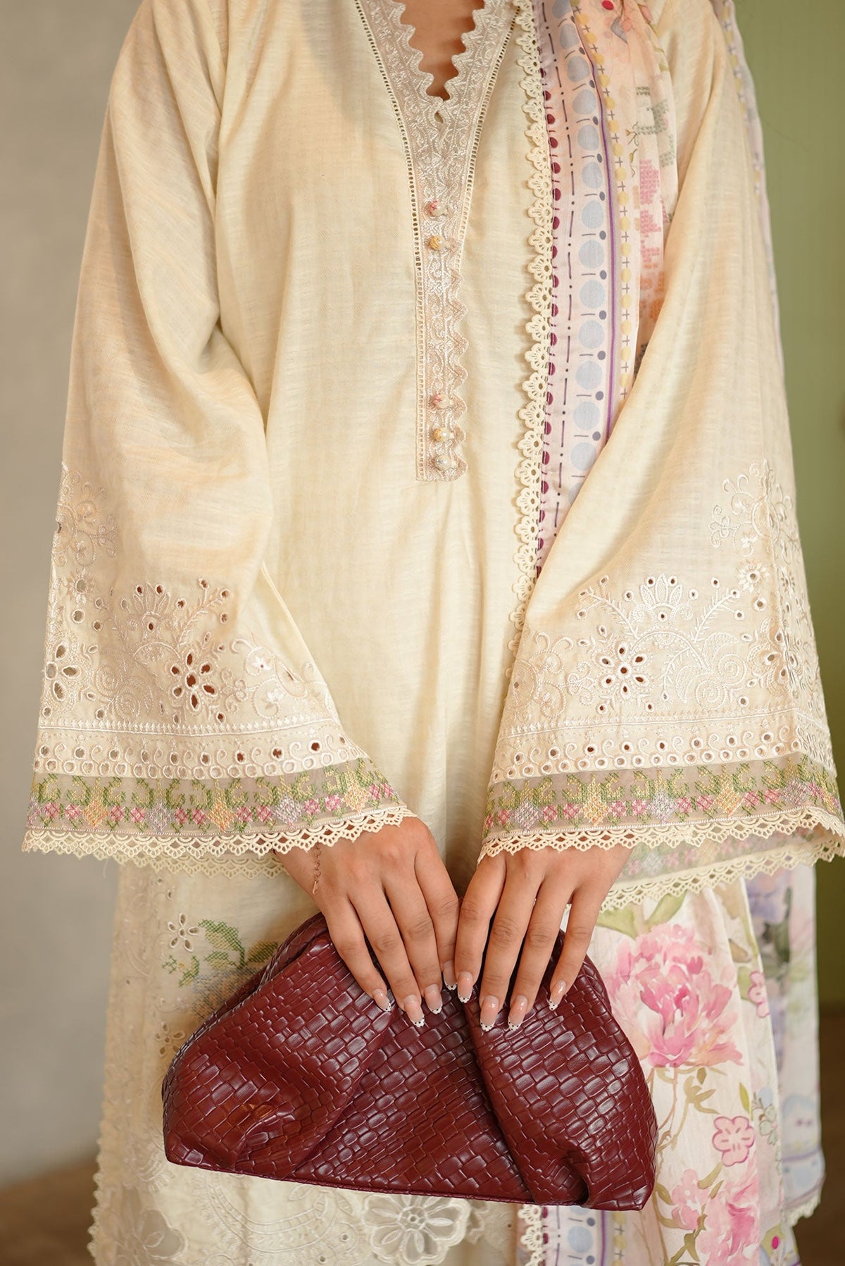 SS26DC-2587 - OFF WHITE - COTTON JACQUARD - 2PCS - EMBROIDERED KURTA WITH TROUSER