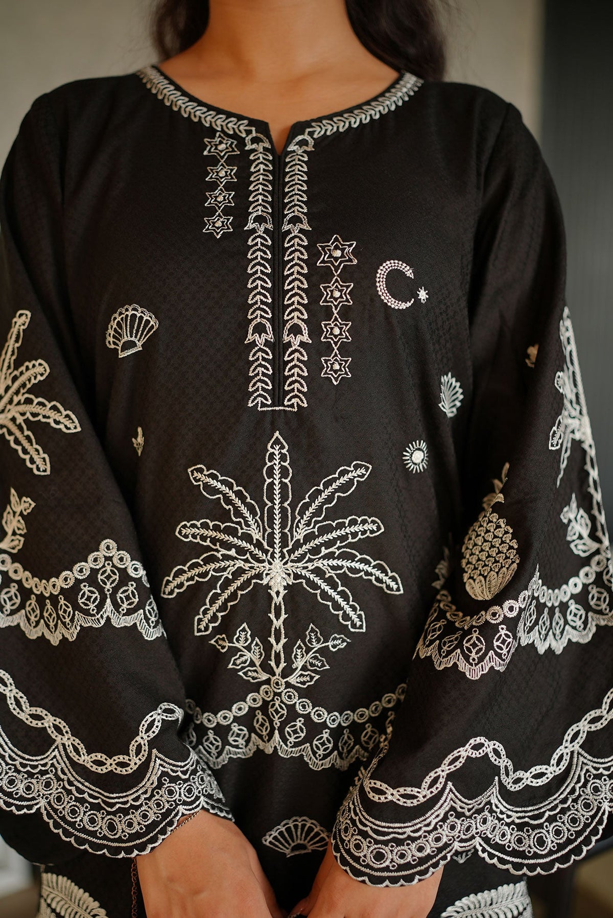 SS26DC-2590 - BLACK - COTTON JACQUARD - 2PCS - EMBROIDERED KURTA WITH TROUSER