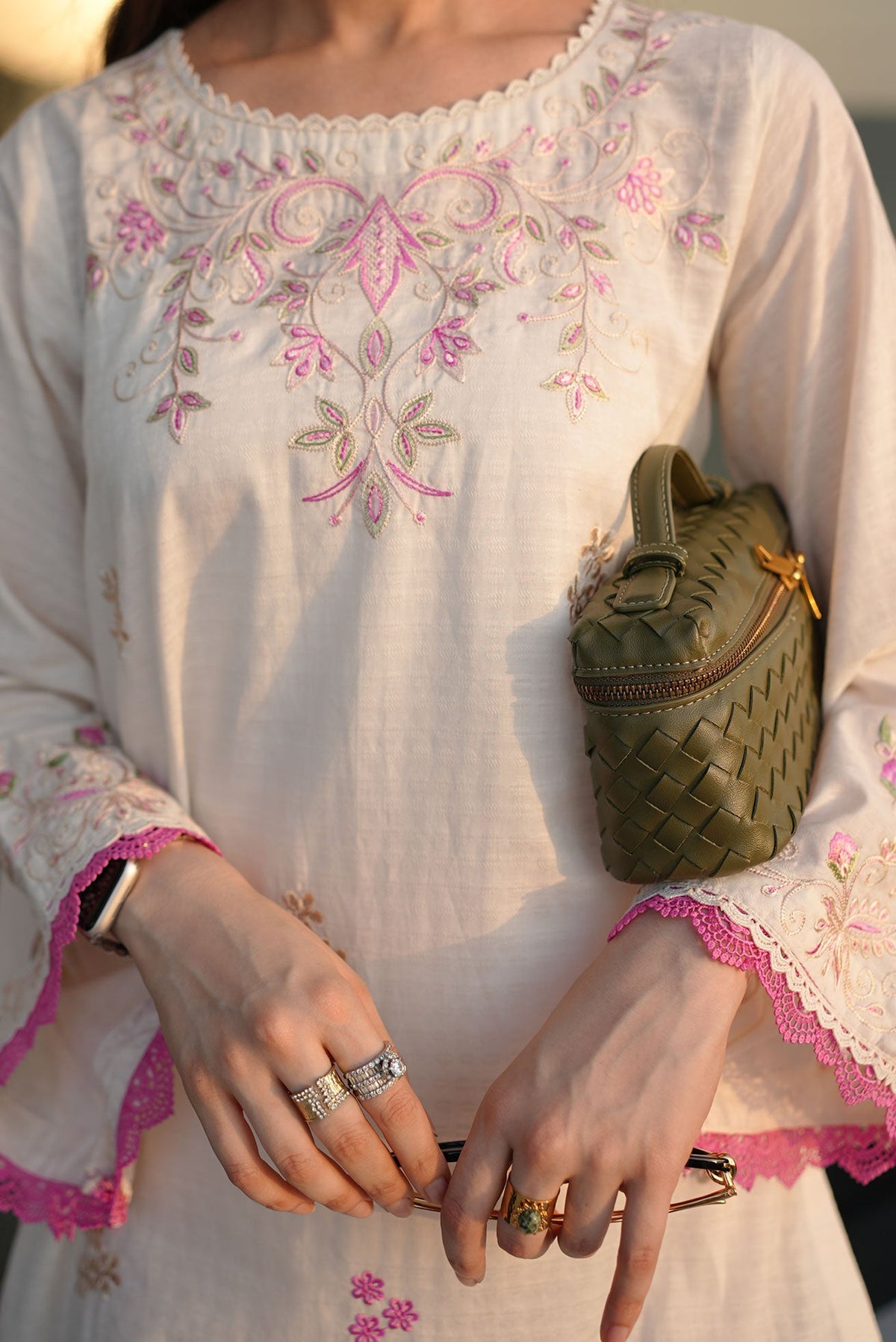 SS26DC-2592 - OFF WHITE - COTTON JACQUARD - 2PCS - EMBROIDERED KURTA WITH TROUSER