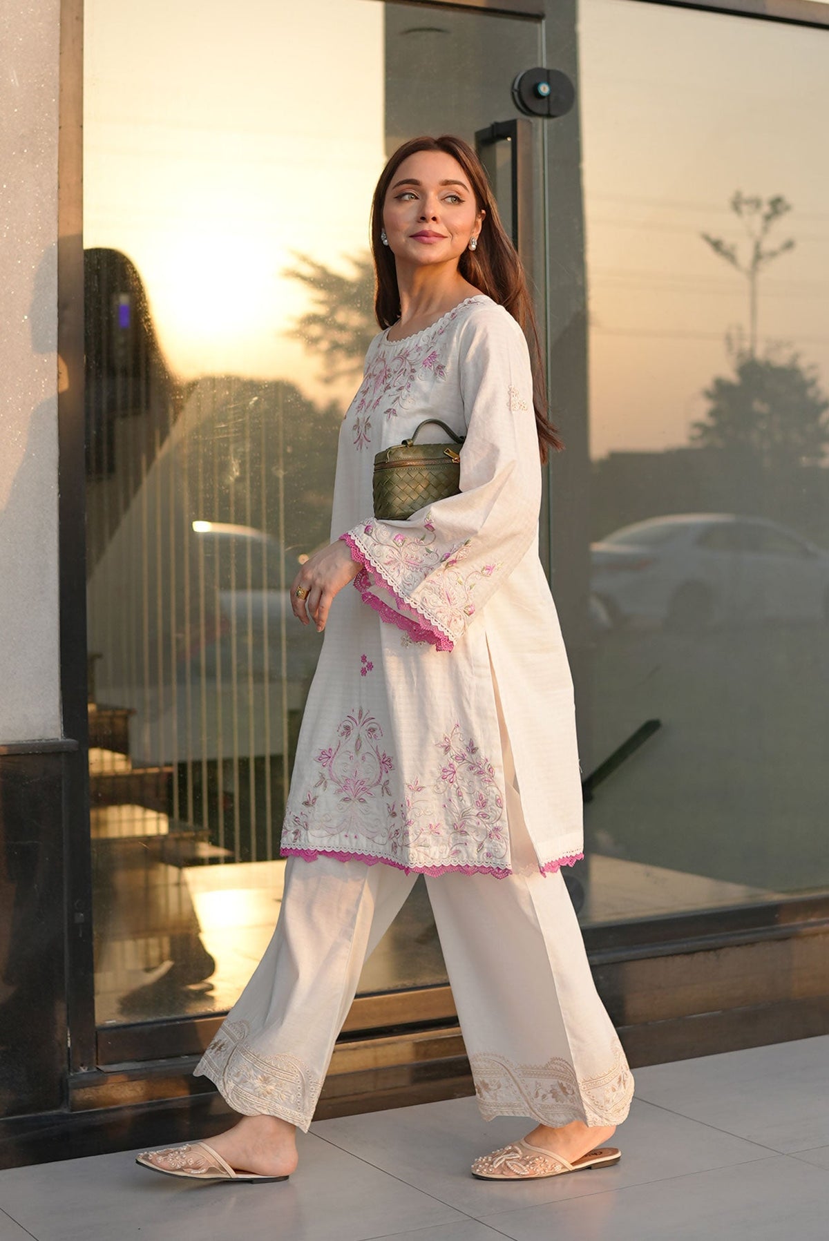 SS26DC-2592 - OFF WHITE - COTTON JACQUARD - 2PCS - EMBROIDERED KURTA WITH TROUSER