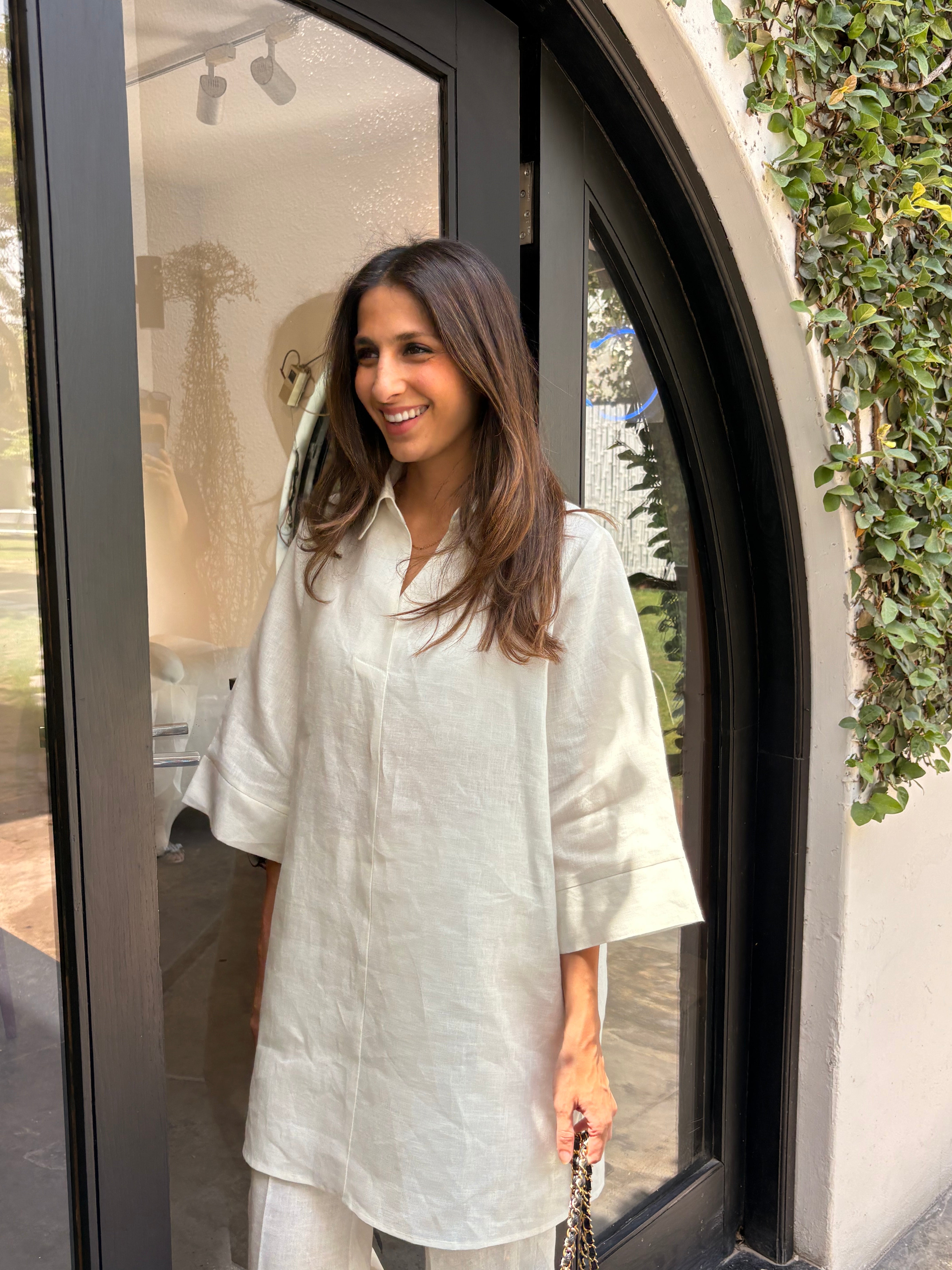 White Linen Toby Set