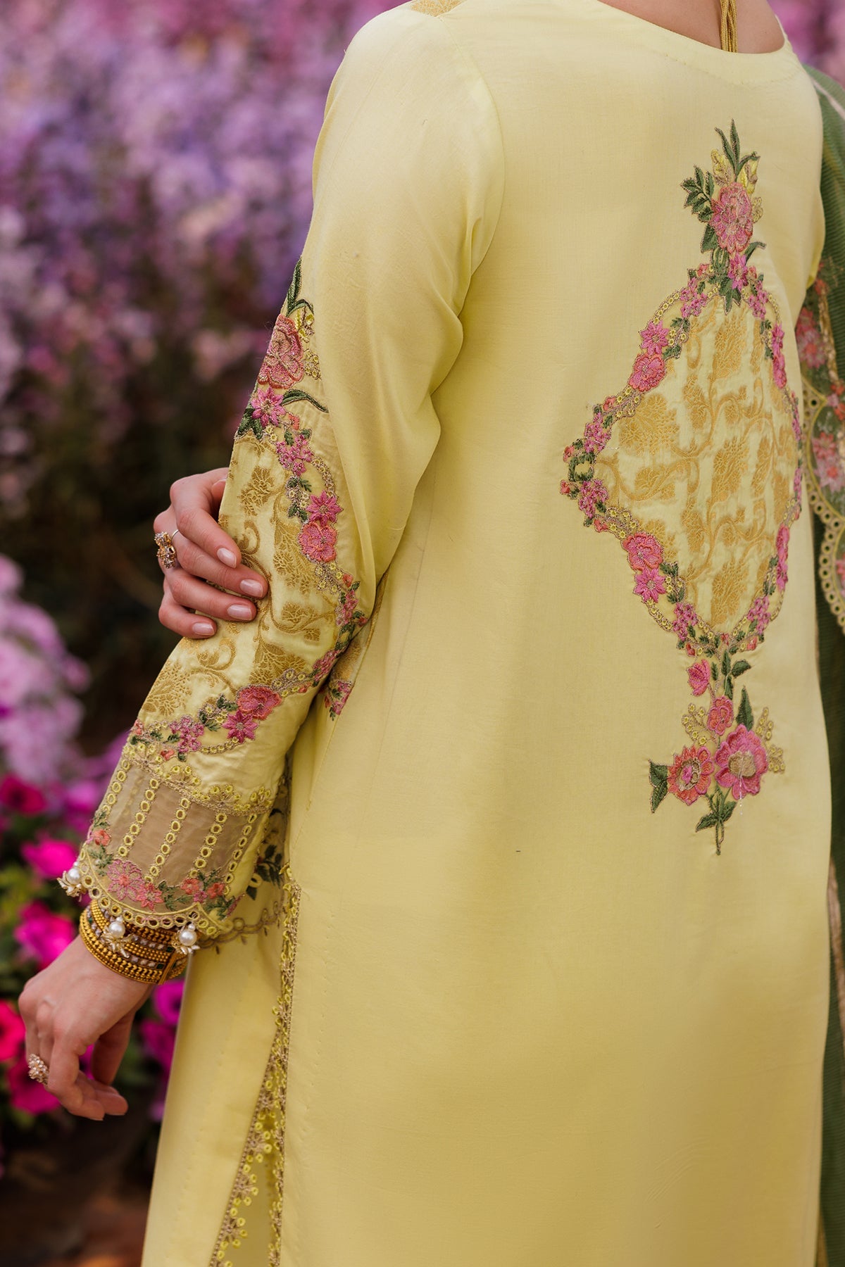 3-PC Unstitched Embroidered Lawn Collection CZ5-06