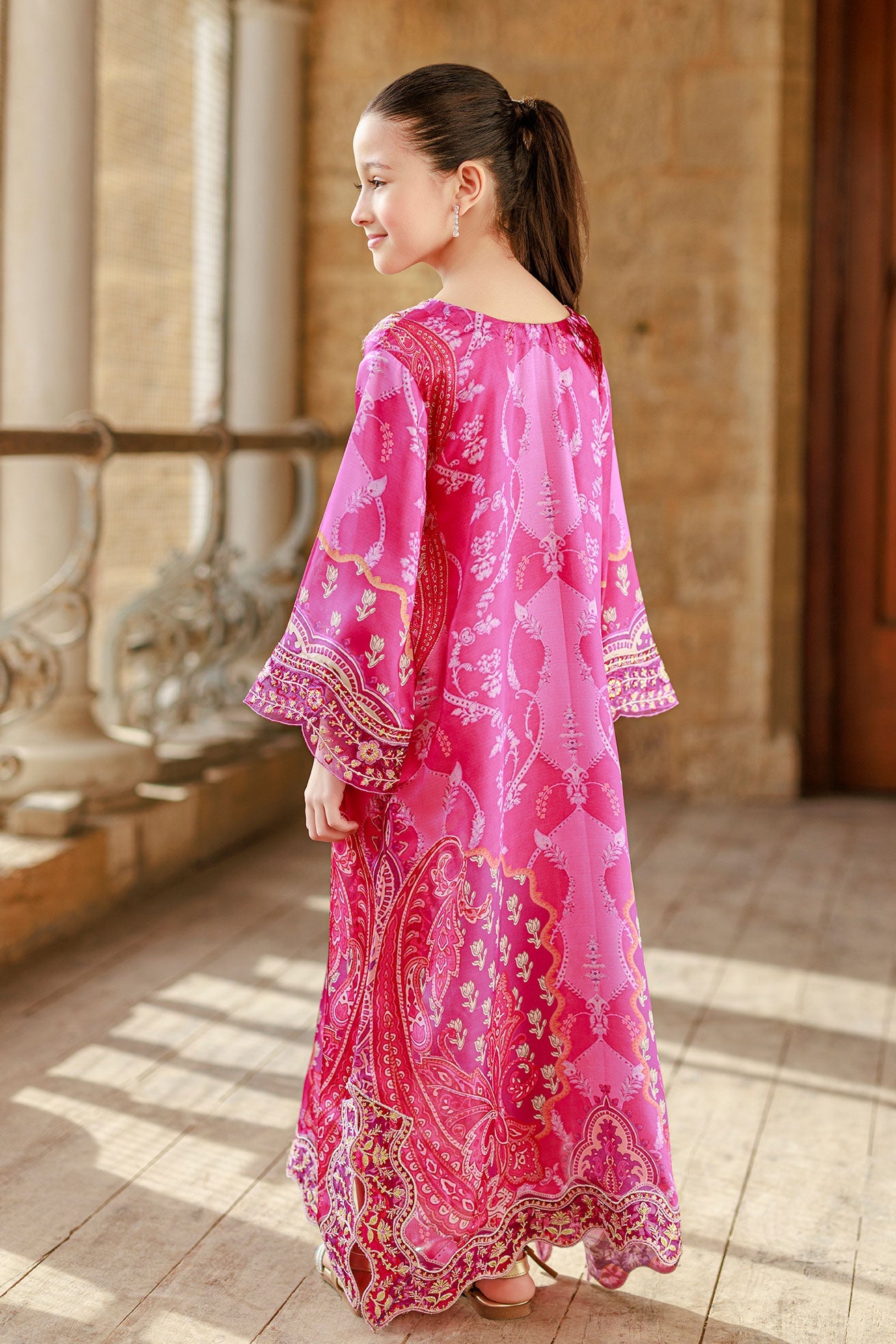 https://cdn.shopify.com/s/files/1/0587/3080/7460/files/DK-0233_6.jpg?v=1777443727