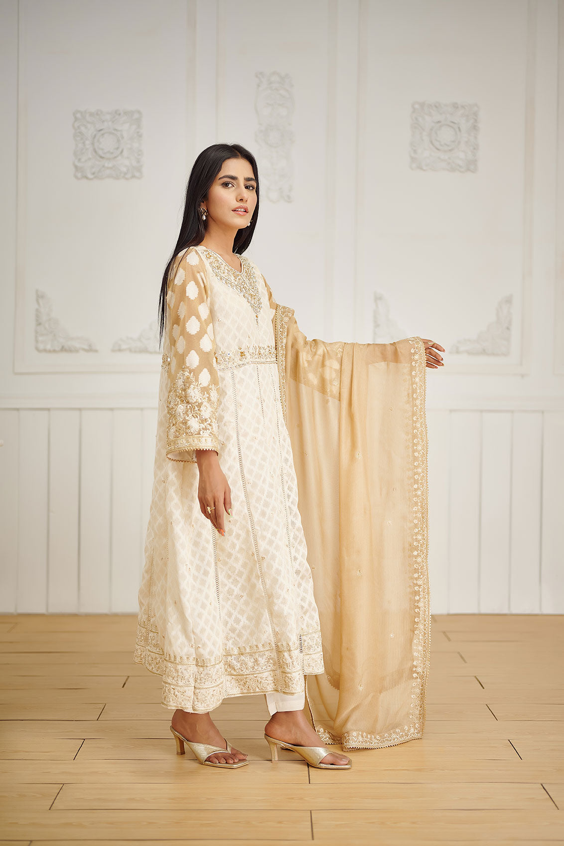 https://cdn.shopify.com/s/files/1/0587/3080/7460/products/DL-0184_3.jpg?v=1736415473