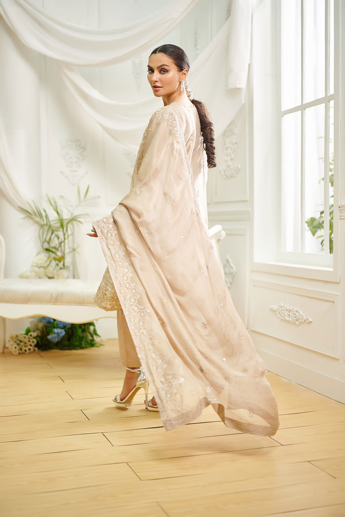 https://cdn.shopify.com/s/files/1/0587/3080/7460/products/DL-0193_4.jpg?v=1736415438