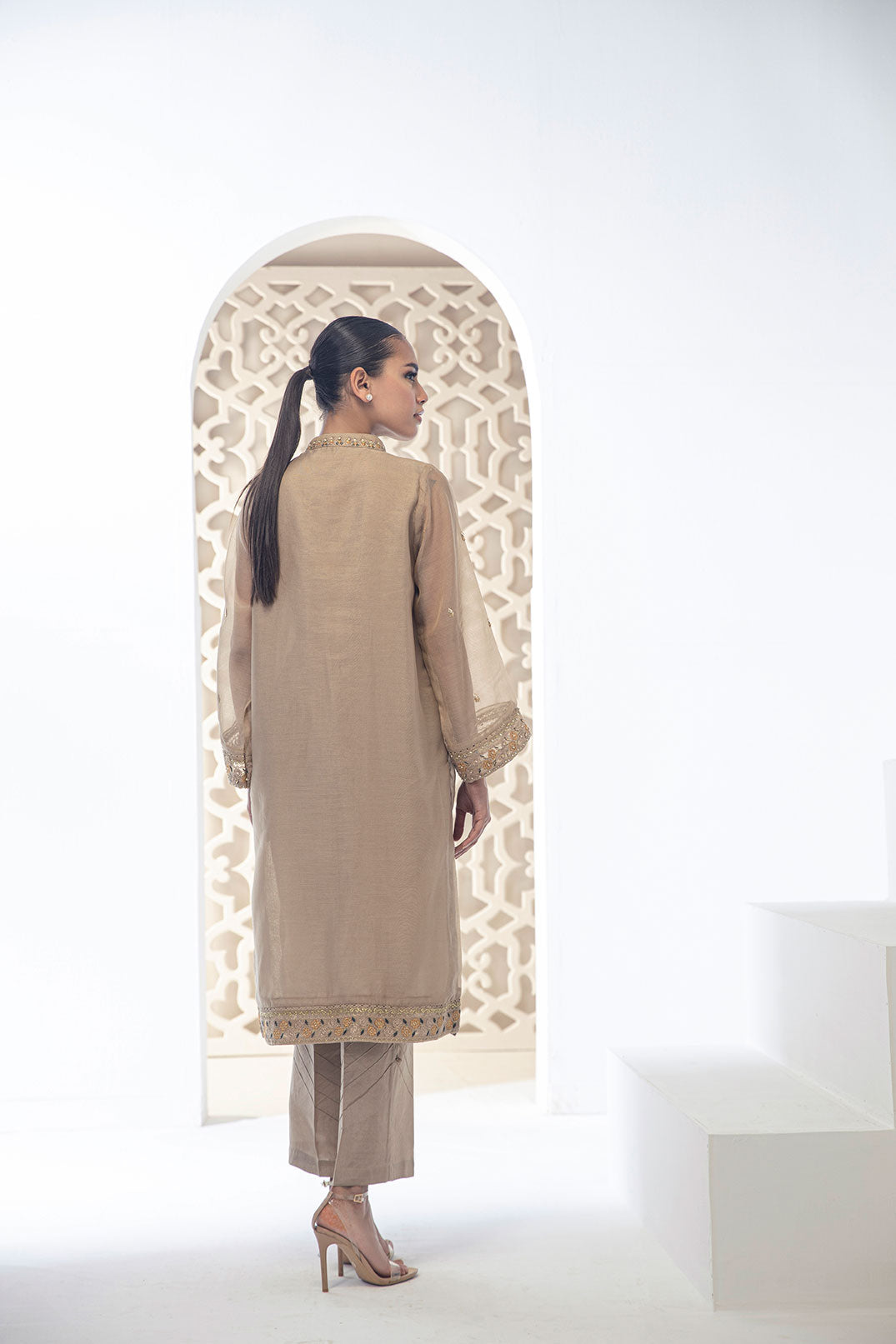 https://cdn.shopify.com/s/files/1/0587/3080/7460/products/DL-0244_4.jpg?v=1736414997