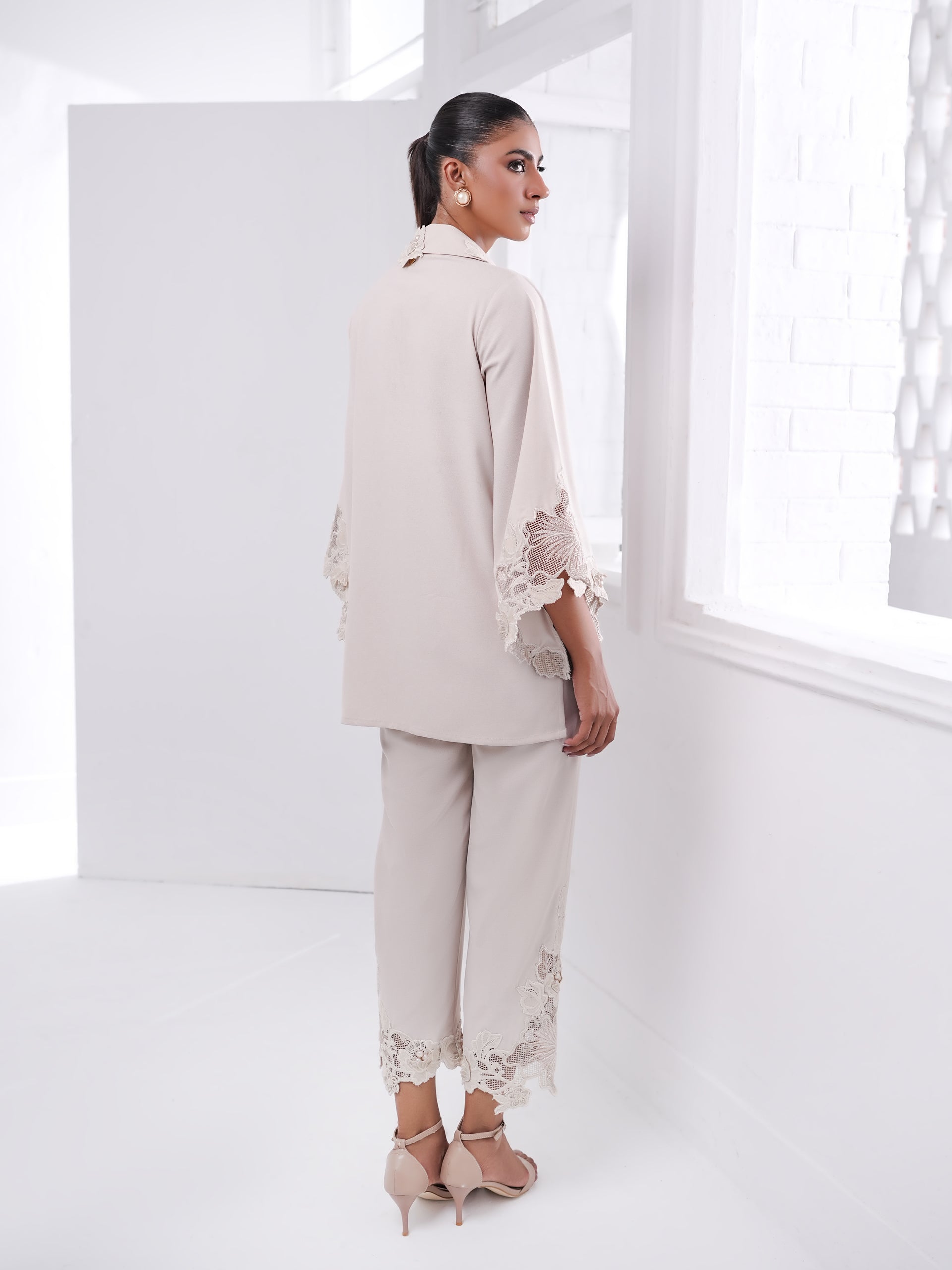Alvena - Beige