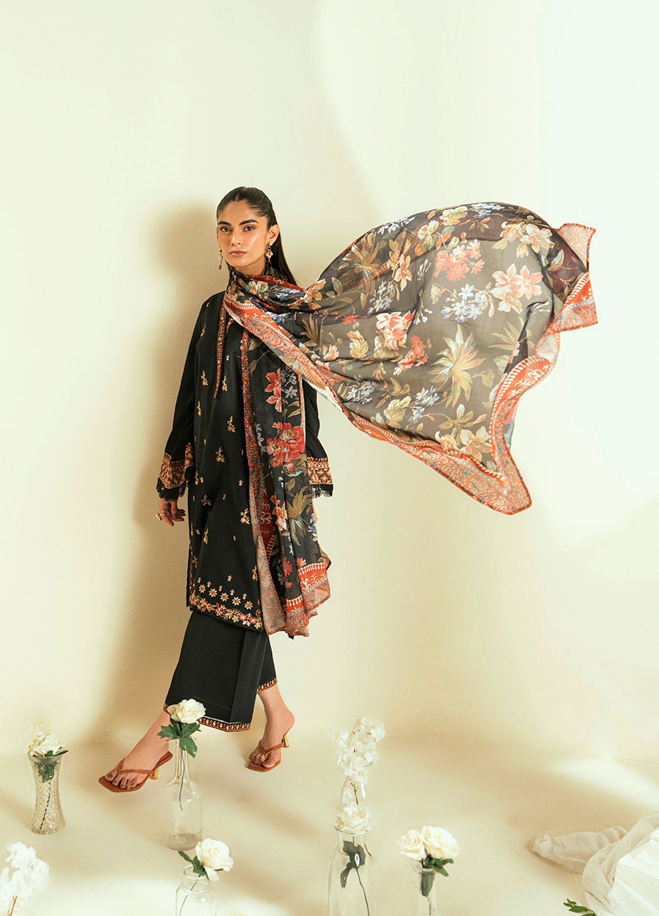Ss25Dc-2554 Black Lawn 2Pcs Embroidered Kurta With Trouser