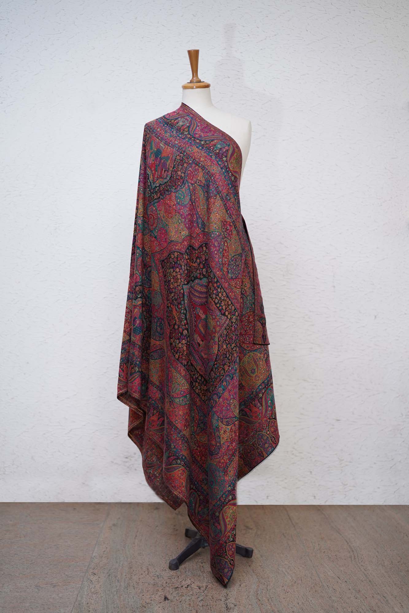 Suit Off-White Printed DW-W23-92