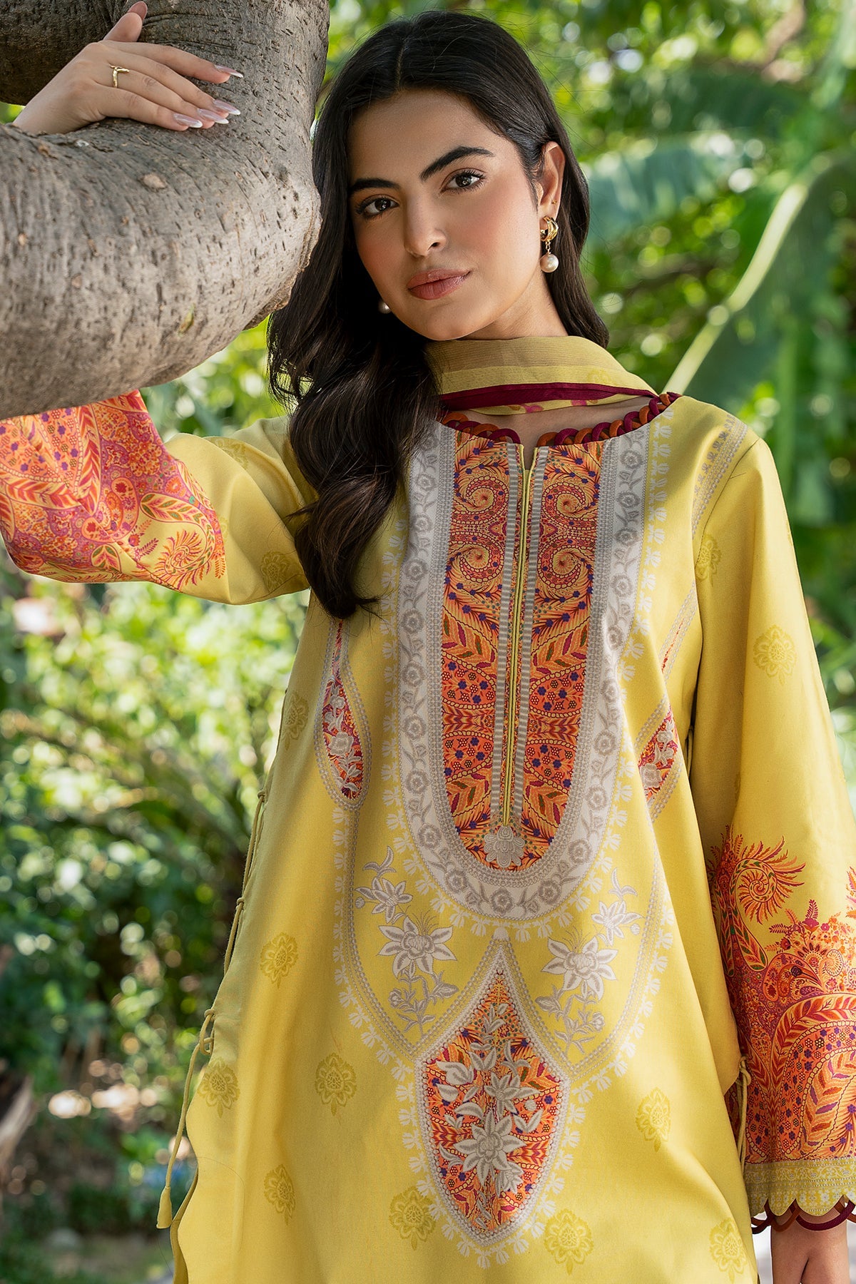 3-PC Unstitched Printed Lawn C-Print Vol 4 CP6-33