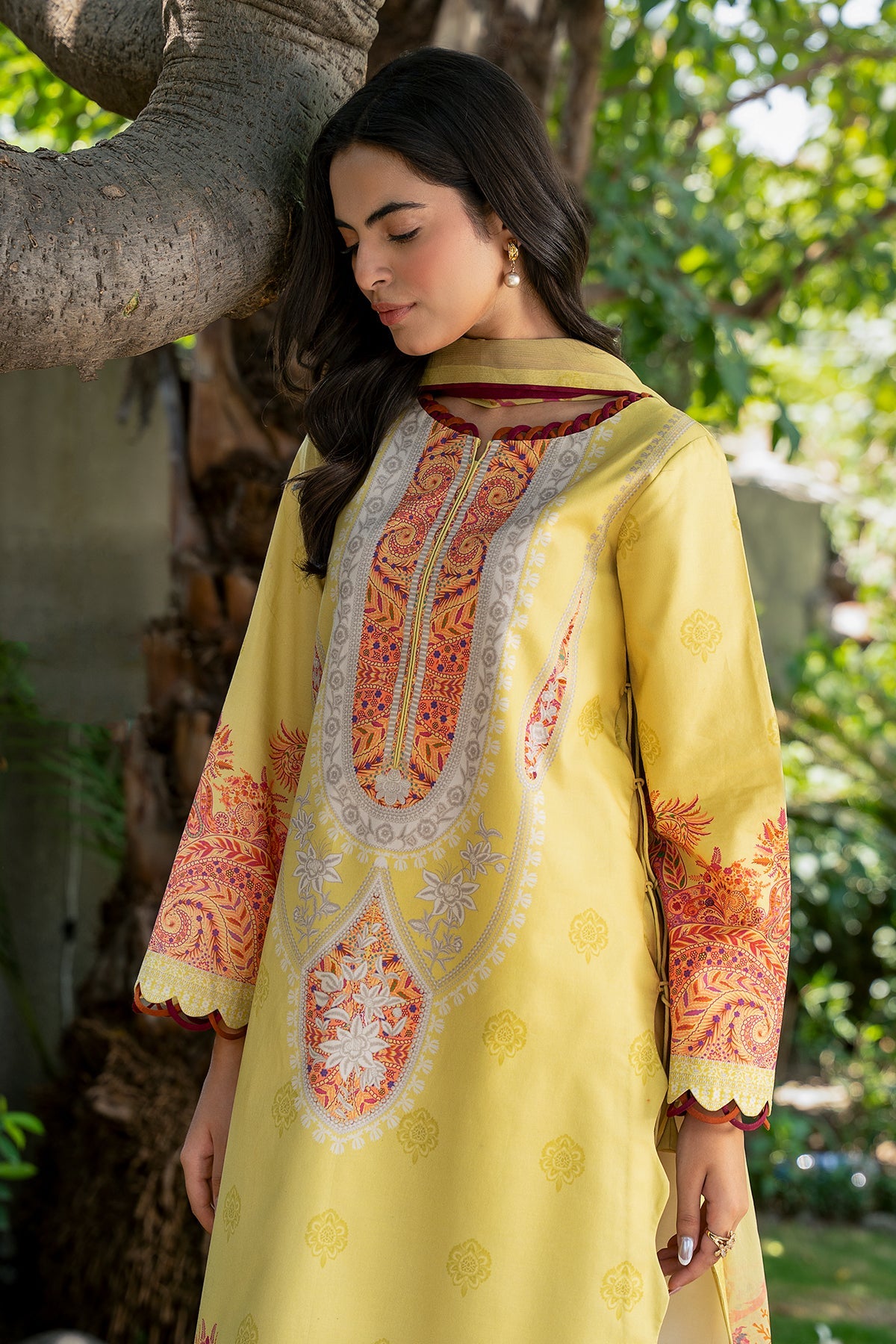3-PC Unstitched Printed Lawn C-Print Vol 4 CP6-33